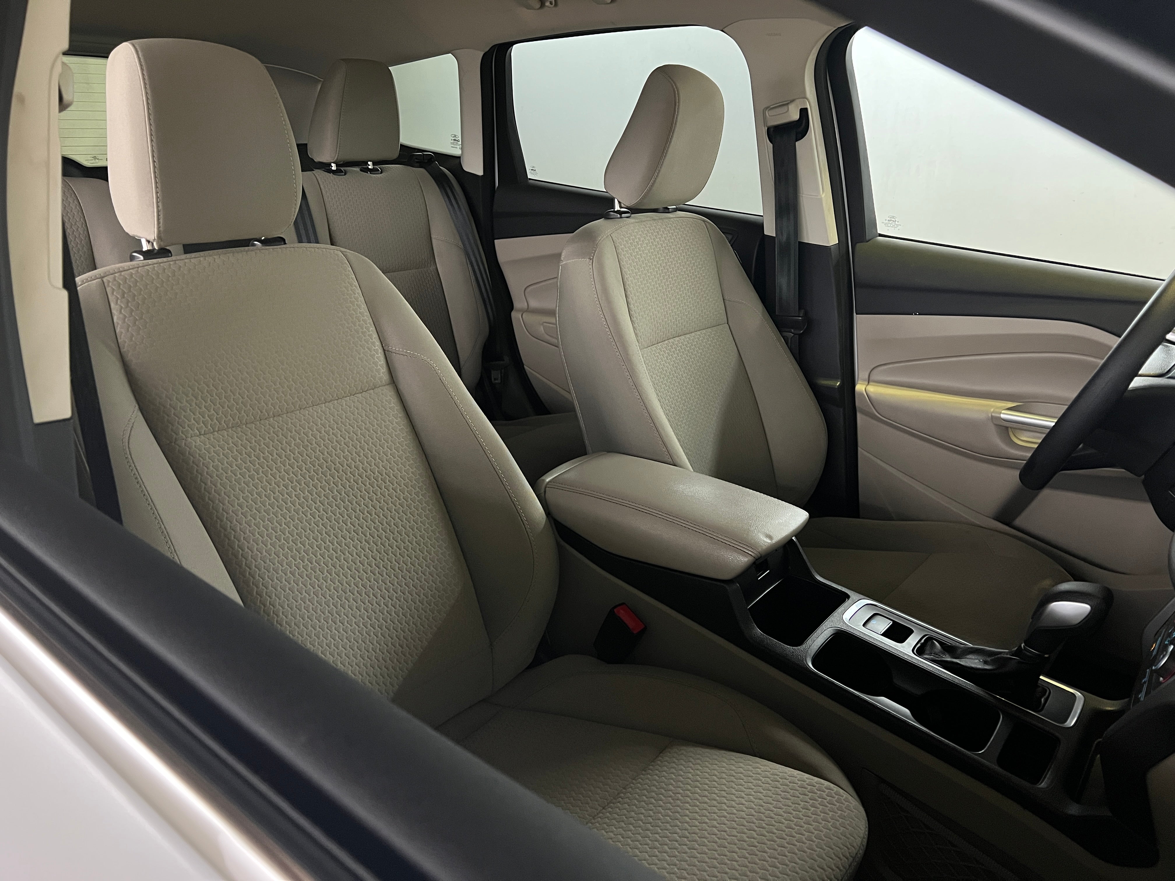 2019 Ford Escape SE 2