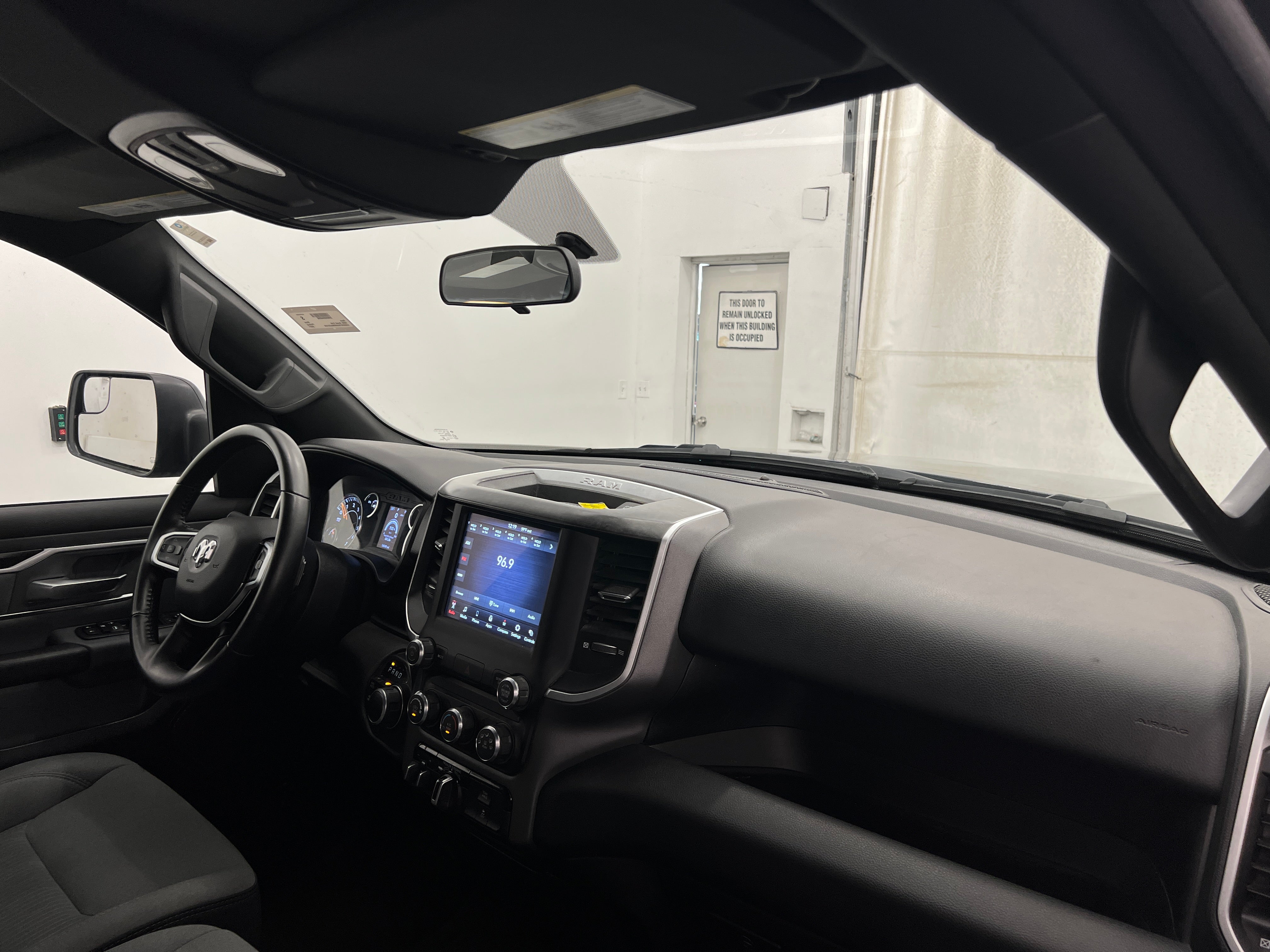 2021 RAM 1500 Big Horn 3