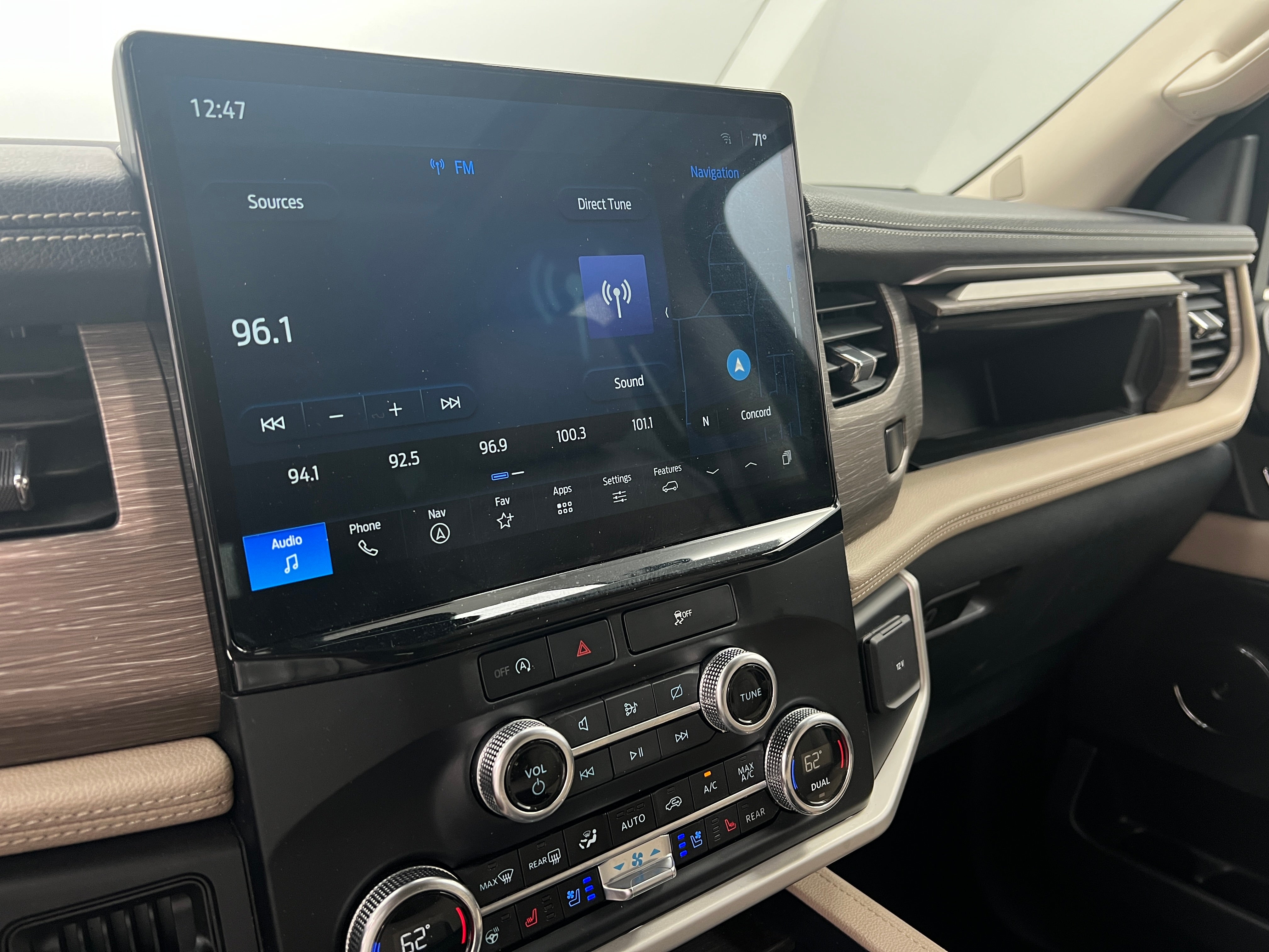 2023 Ford Expedition MAX Limited 3