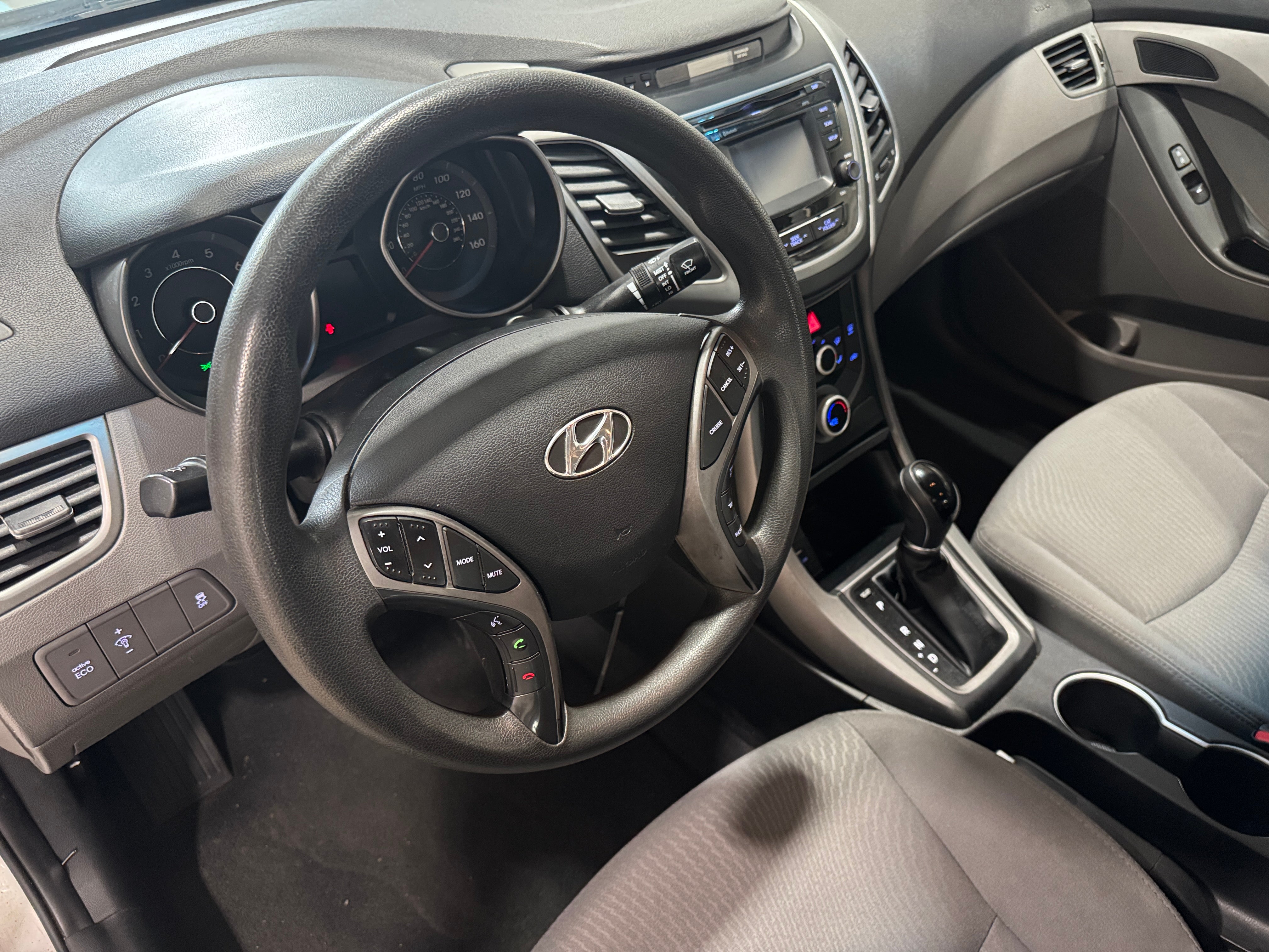 2015 Hyundai Elantra SE 3