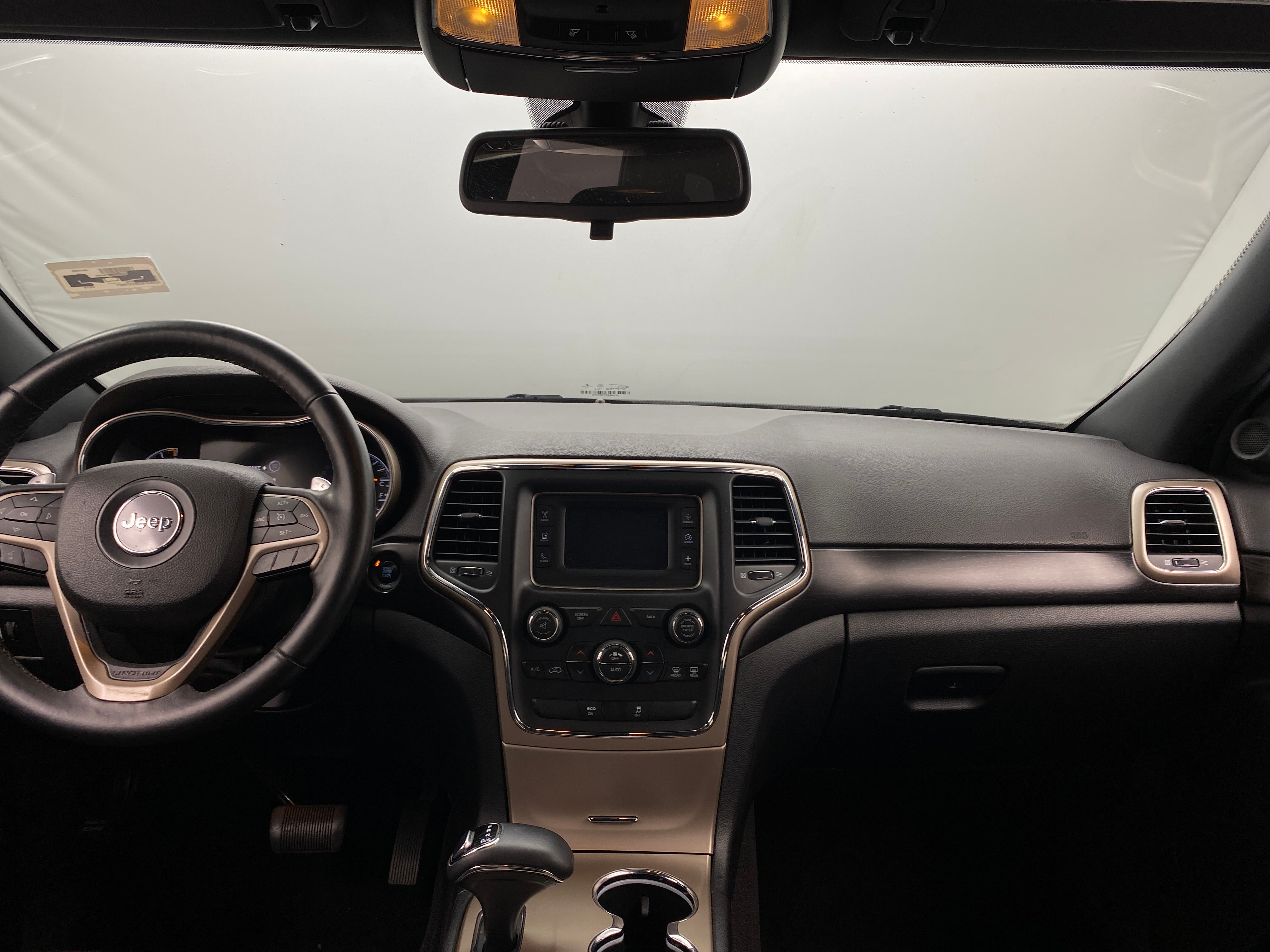 2014 Jeep Grand Cherokee Laredo 3