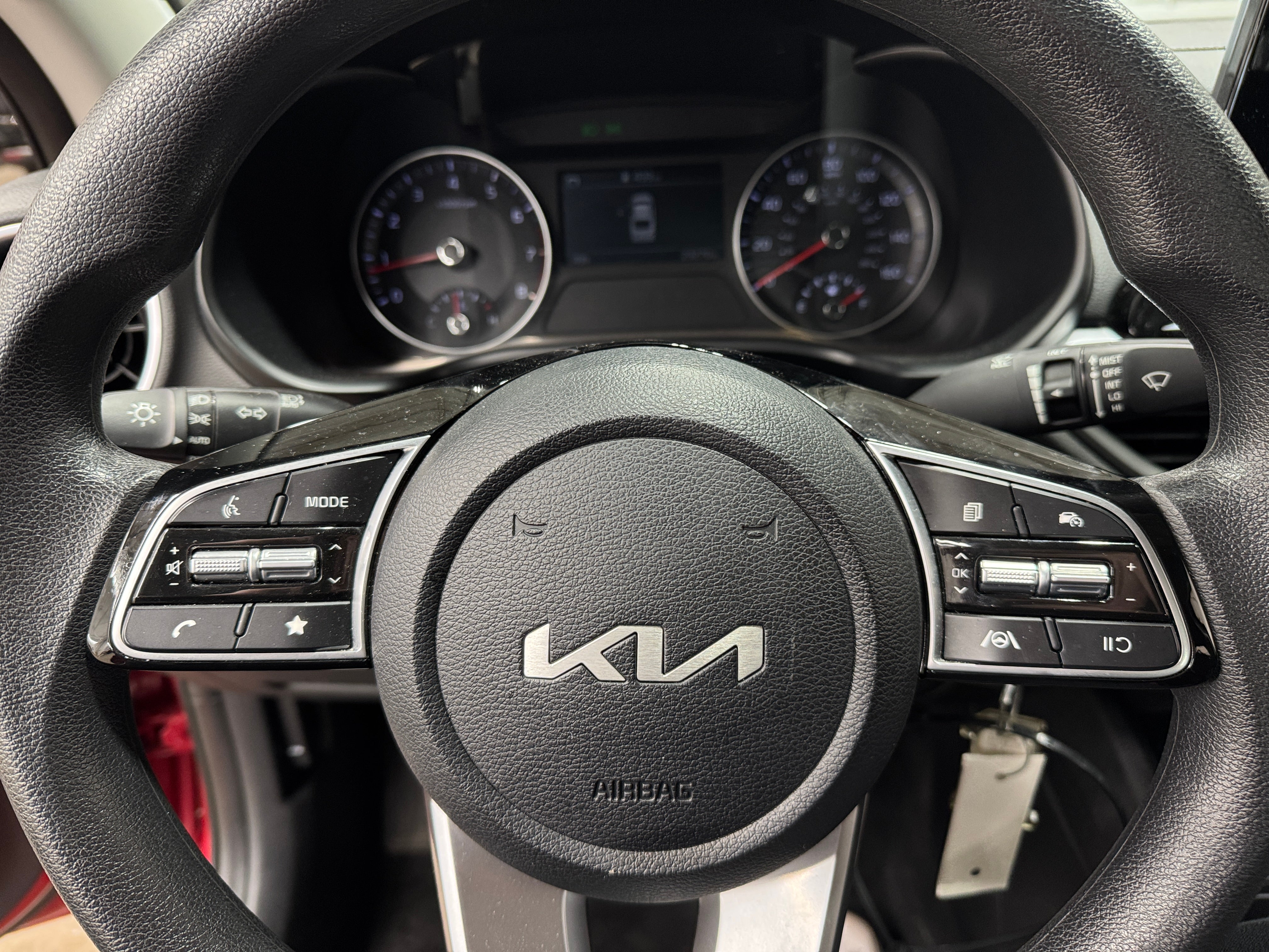 2024 Kia Forte LXS 5
