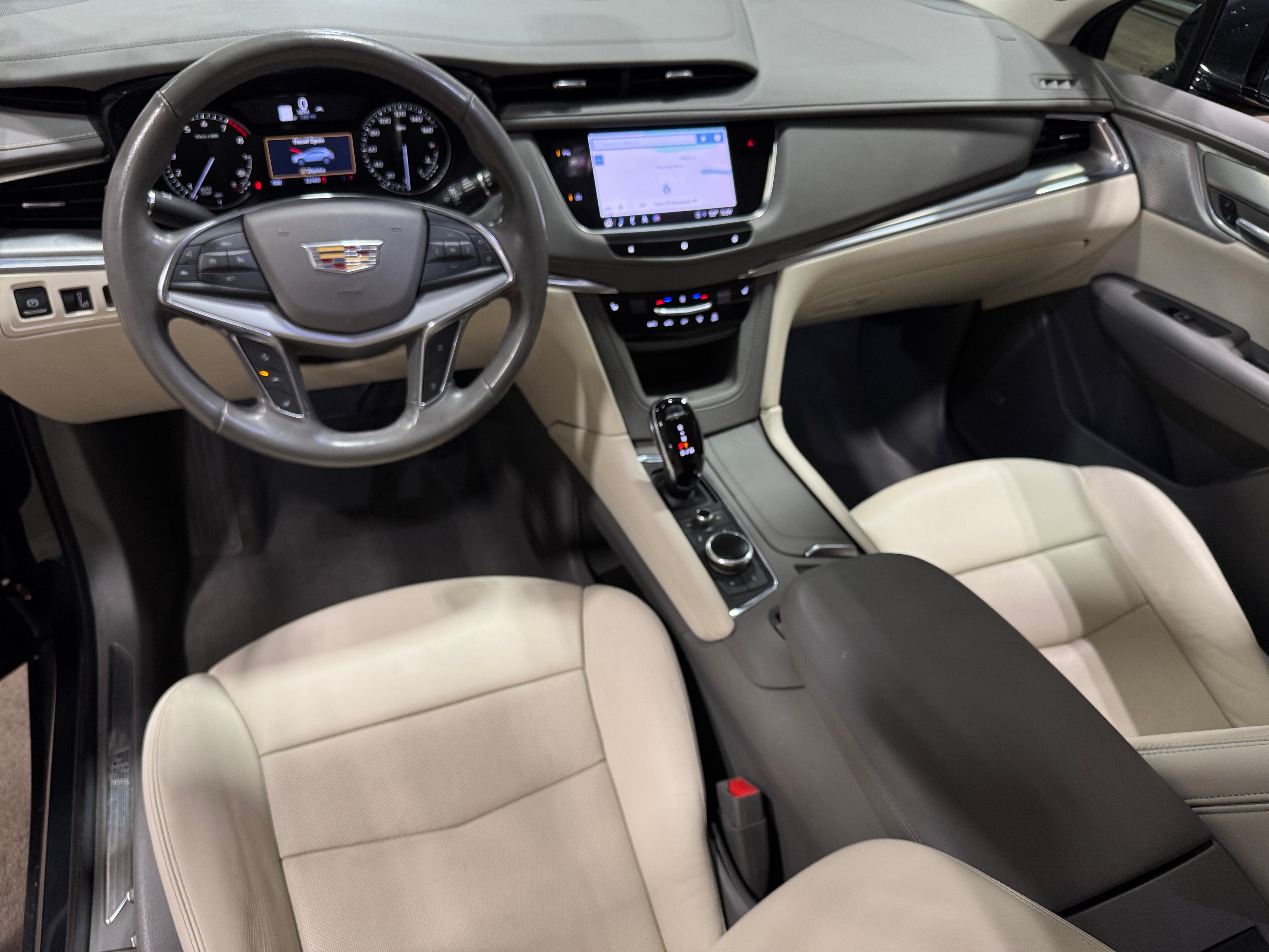 2021 Cadillac XT5 Premium Luxury 2