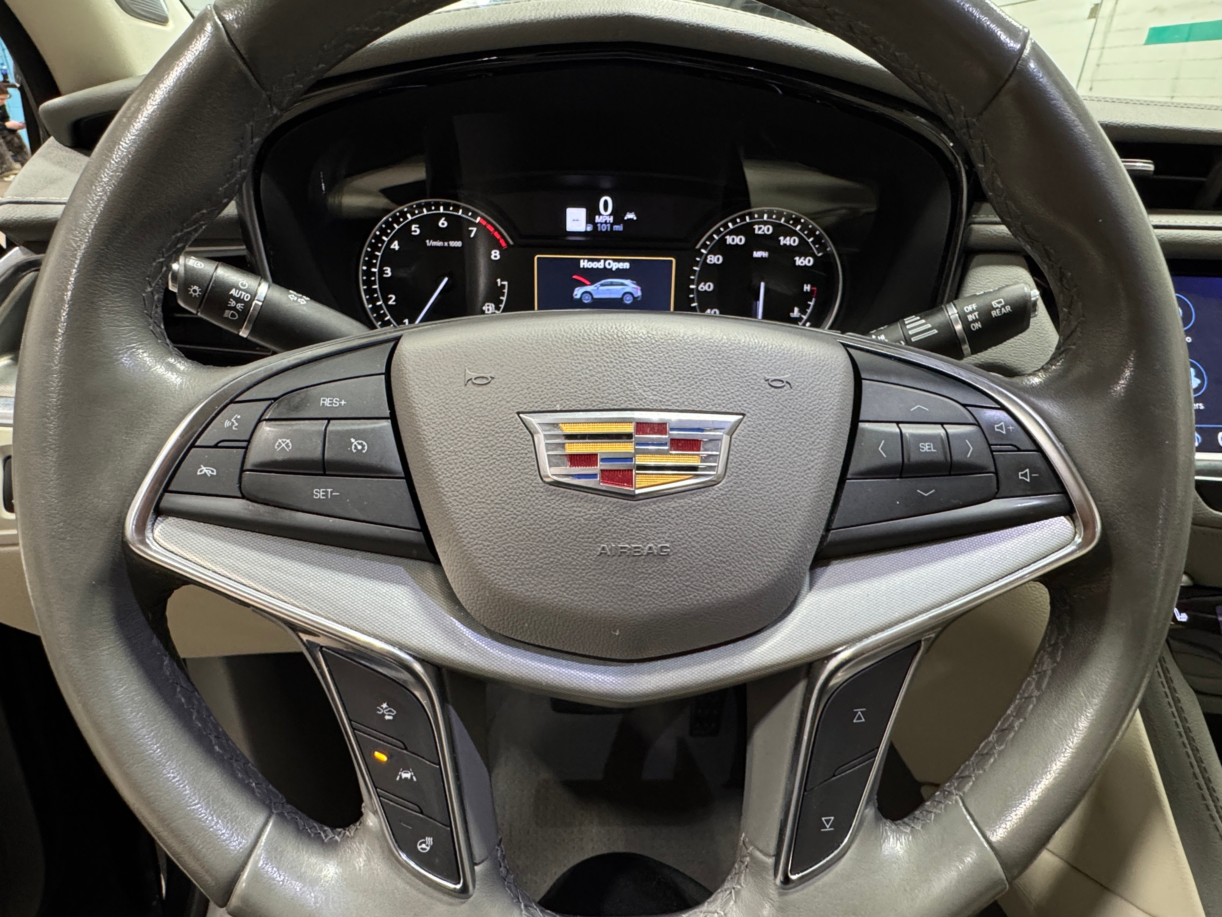 2021 Cadillac XT5 Premium Luxury 4