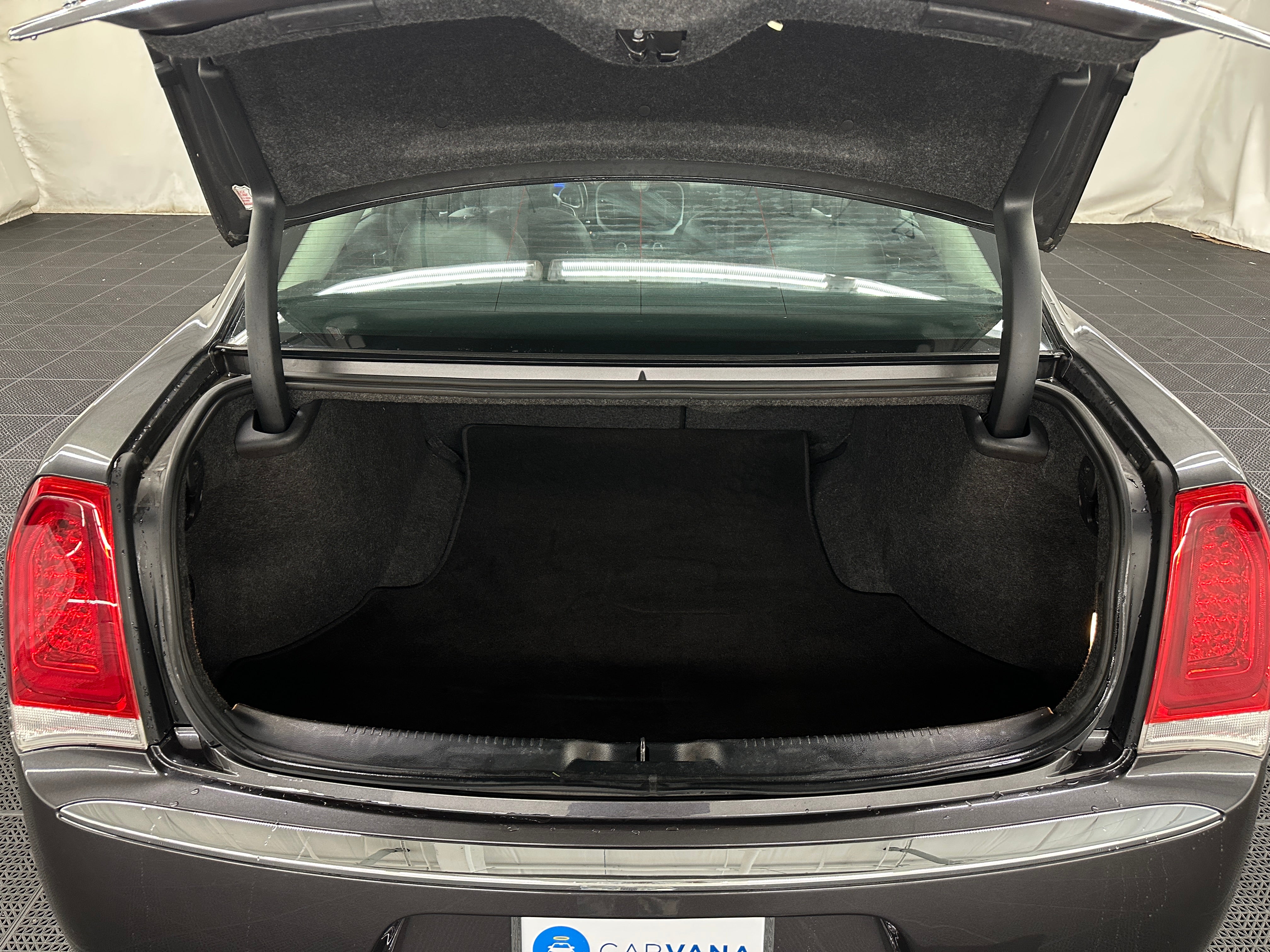 2019 Chrysler 300 Limited Edition 6