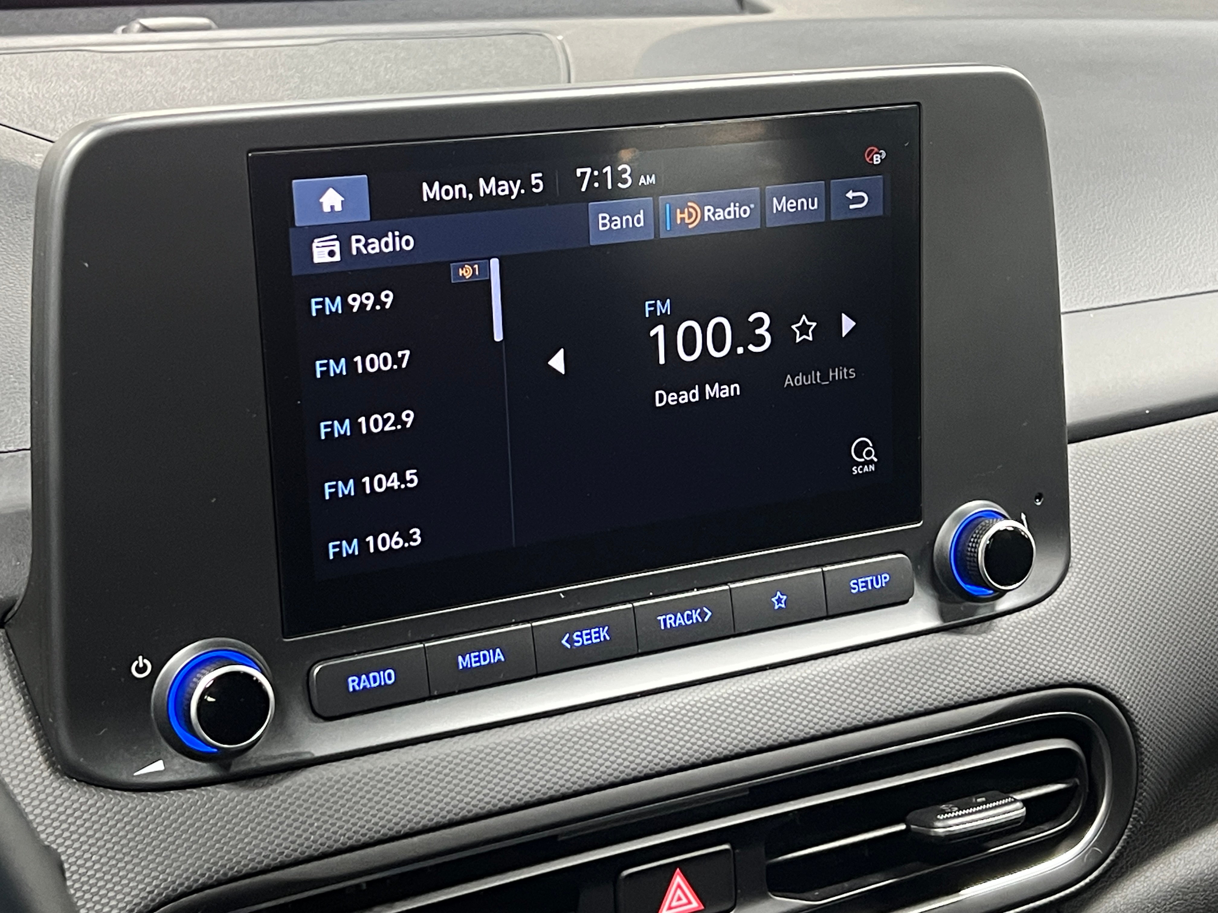 2022 Hyundai Kona SEL 4