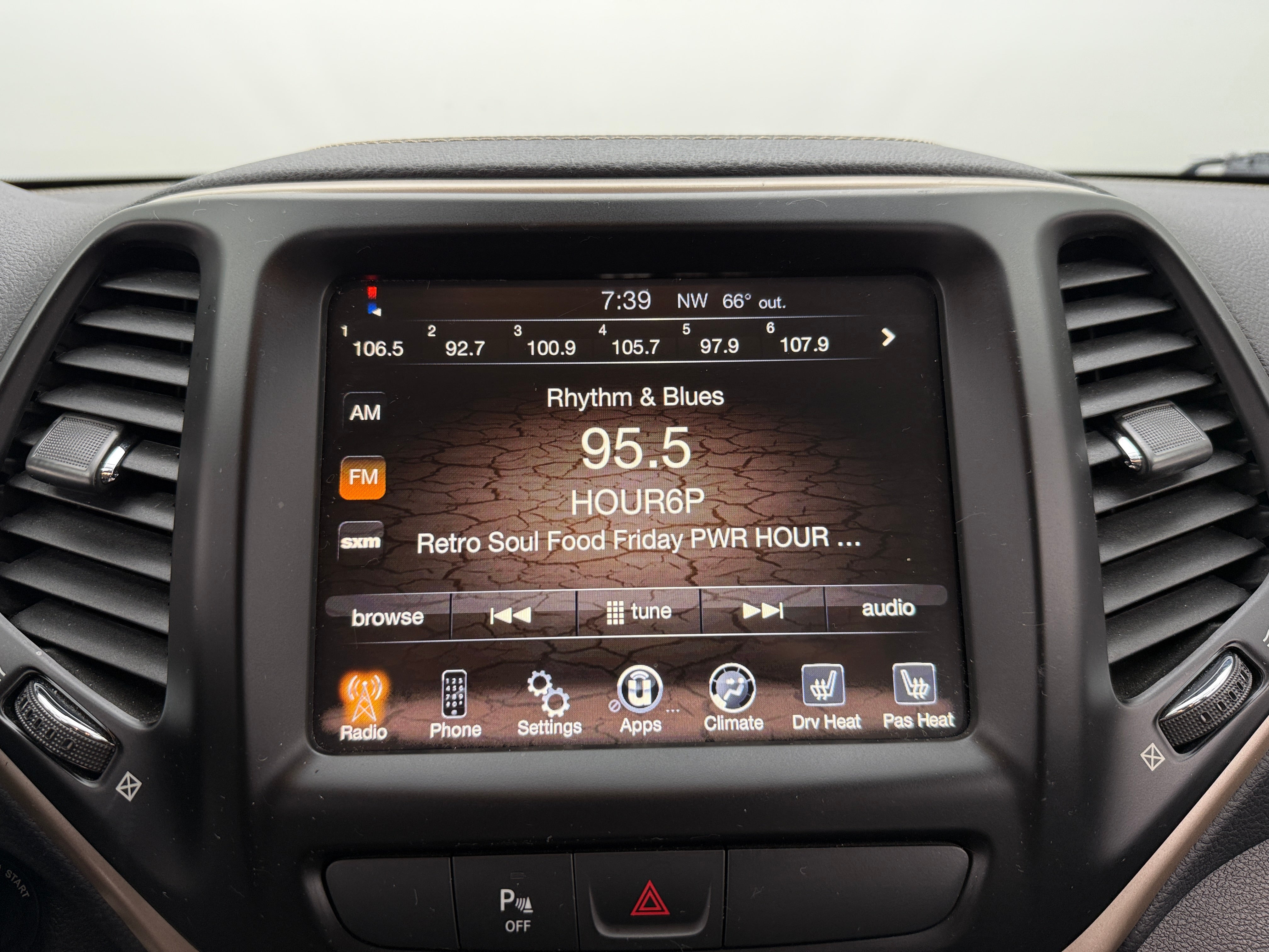 2017 Jeep Cherokee Latitude 4