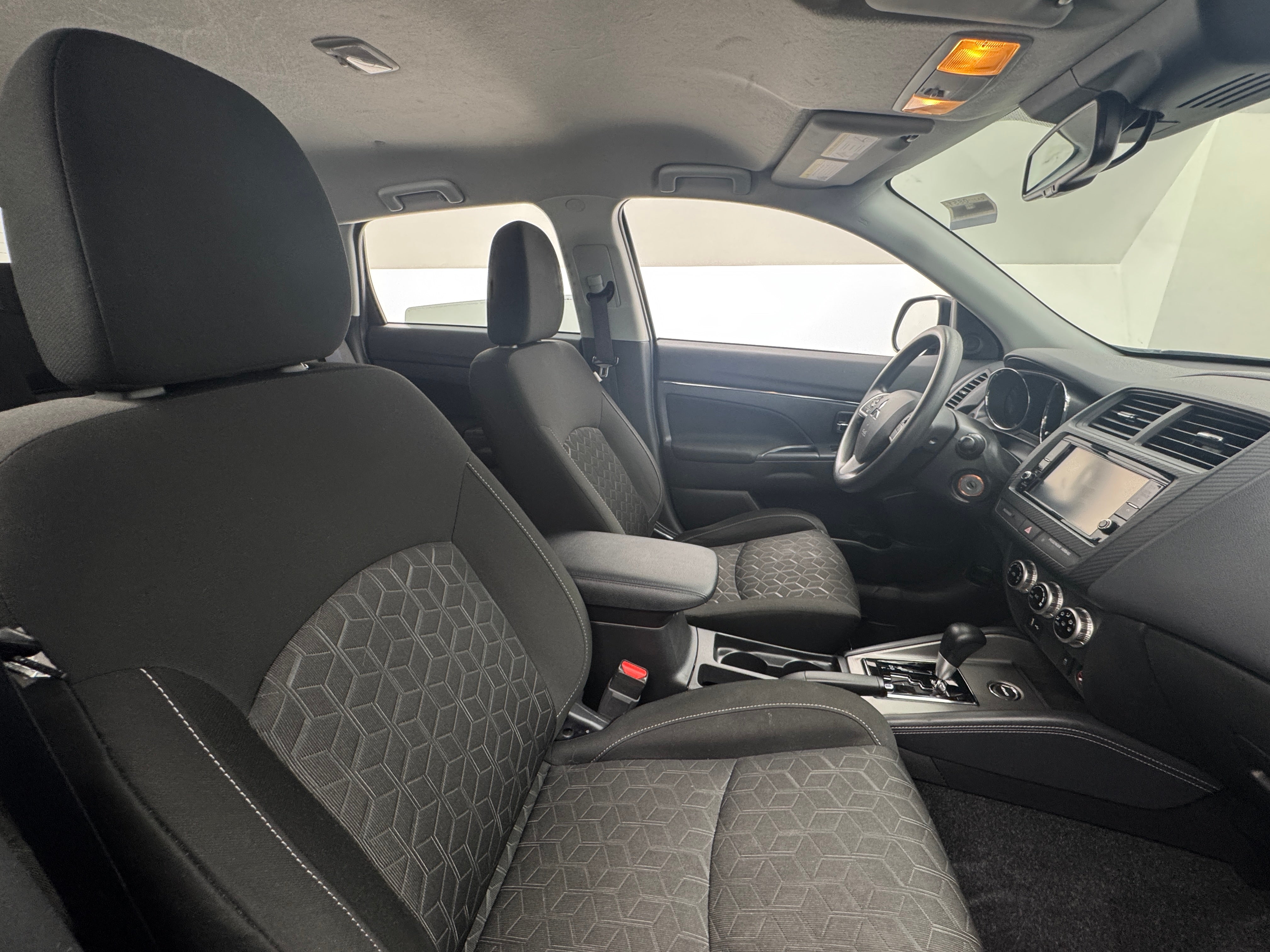 2022 Mitsubishi Outlander Sport ES 2