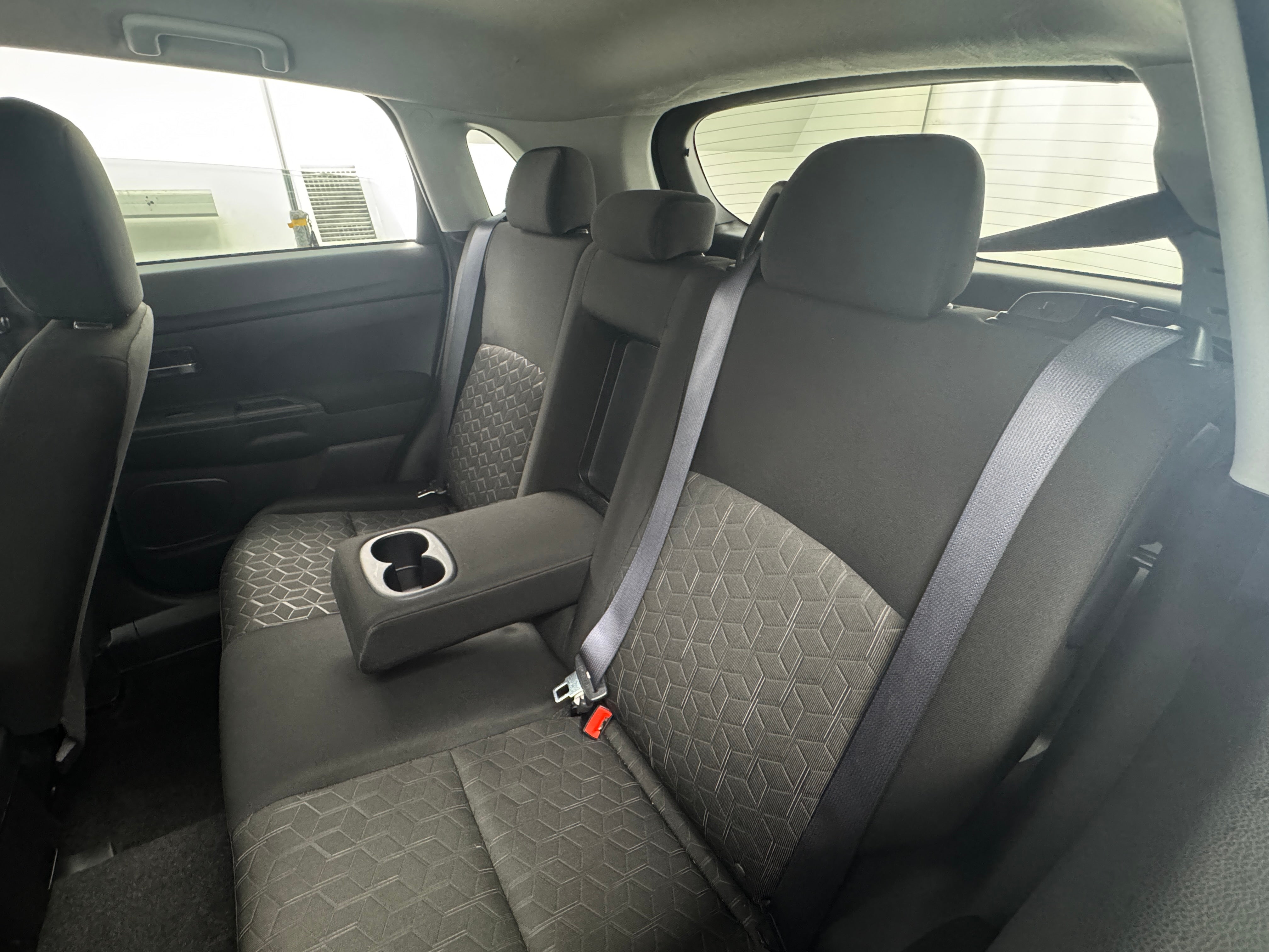 2022 Mitsubishi Outlander Sport ES 6
