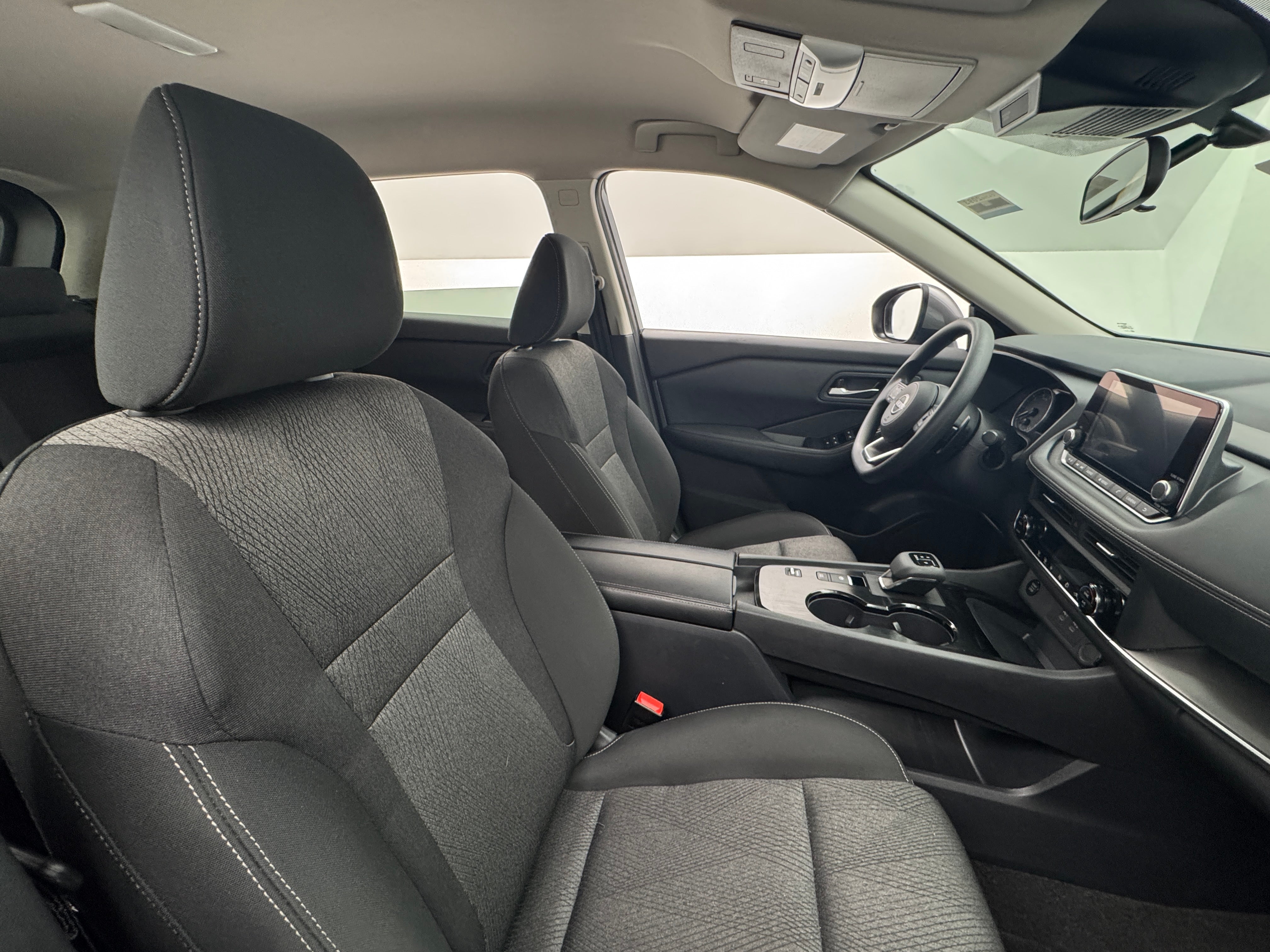 2024 Nissan Rogue SV 2