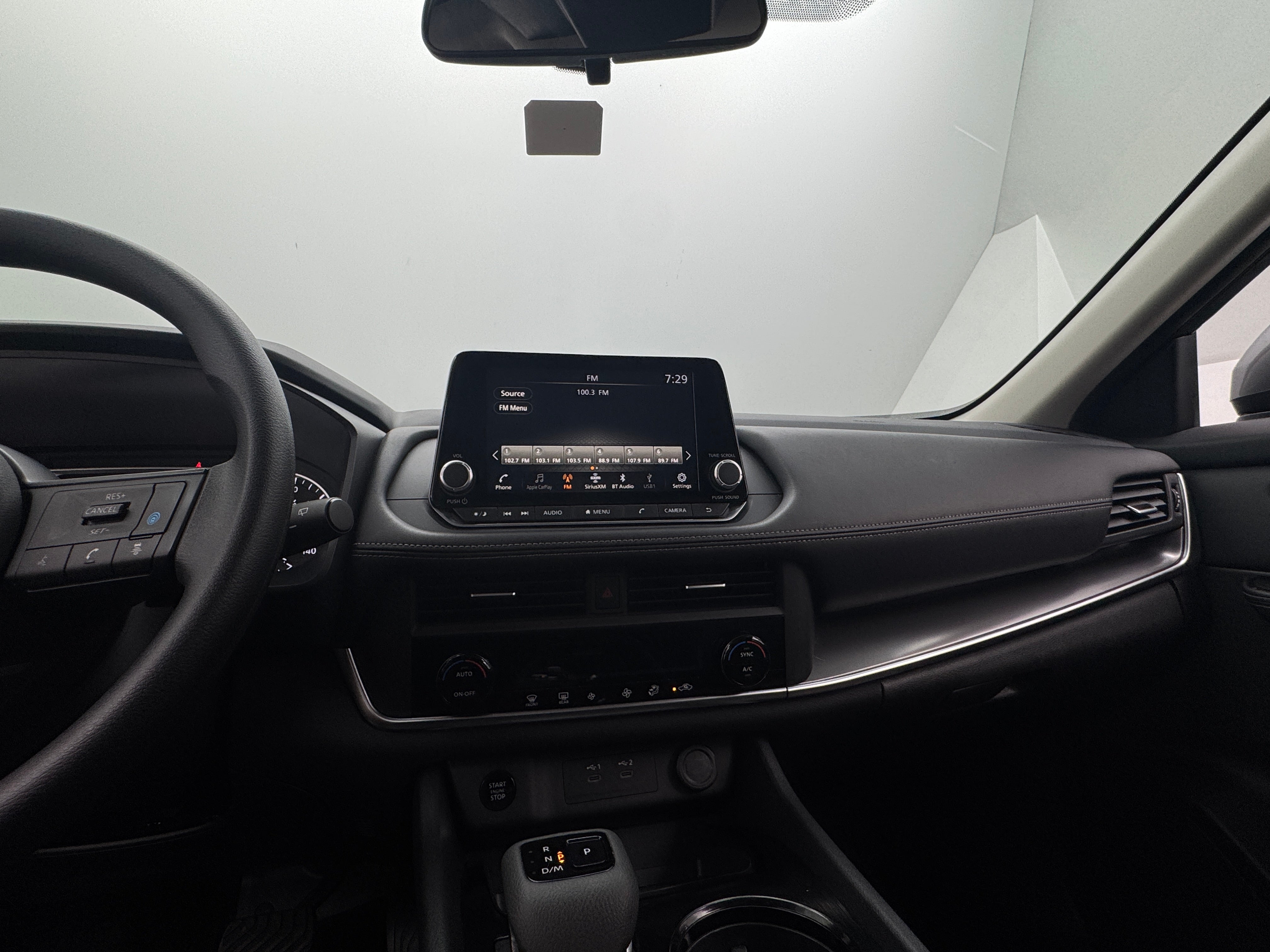2024 Nissan Rogue SV 4
