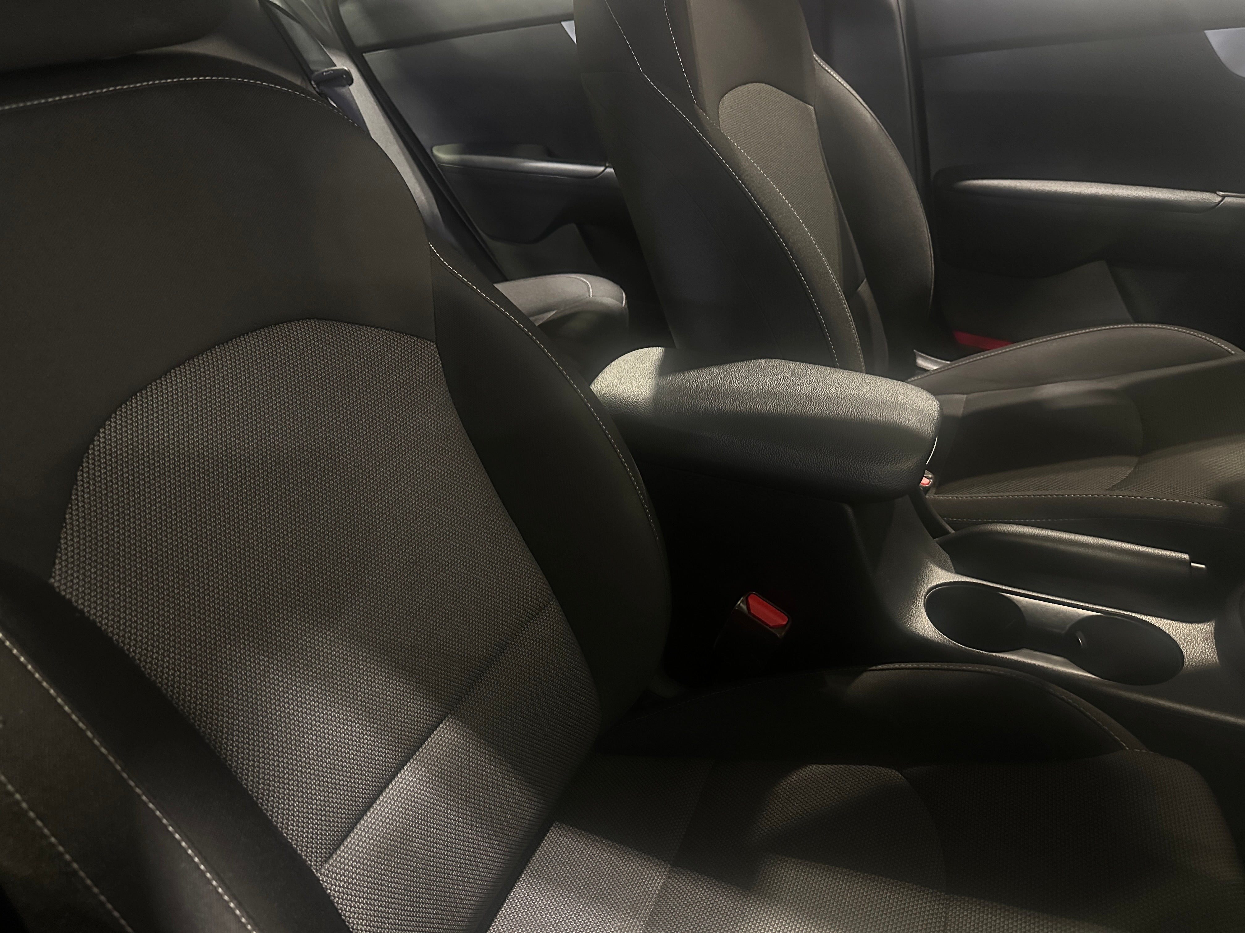 2023 Kia Forte LXS 2