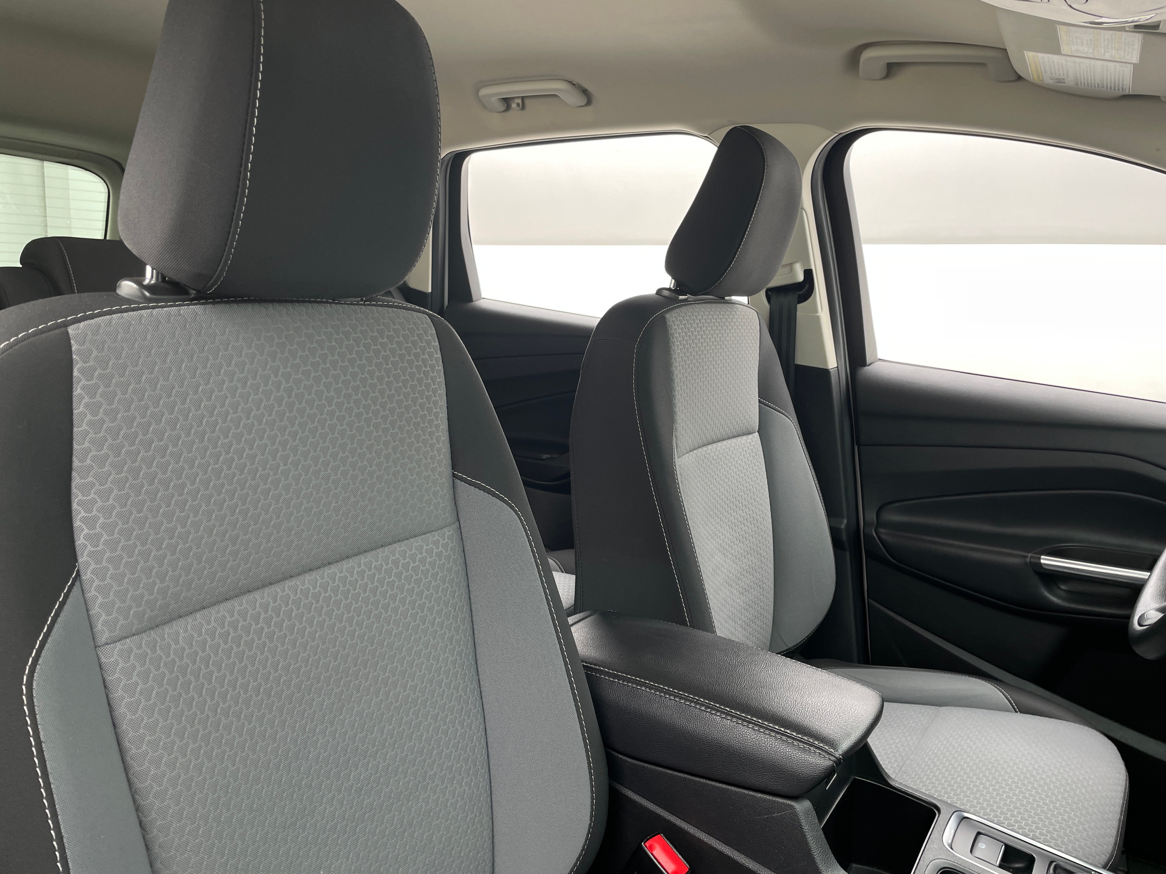 2019 Ford Escape SE 2