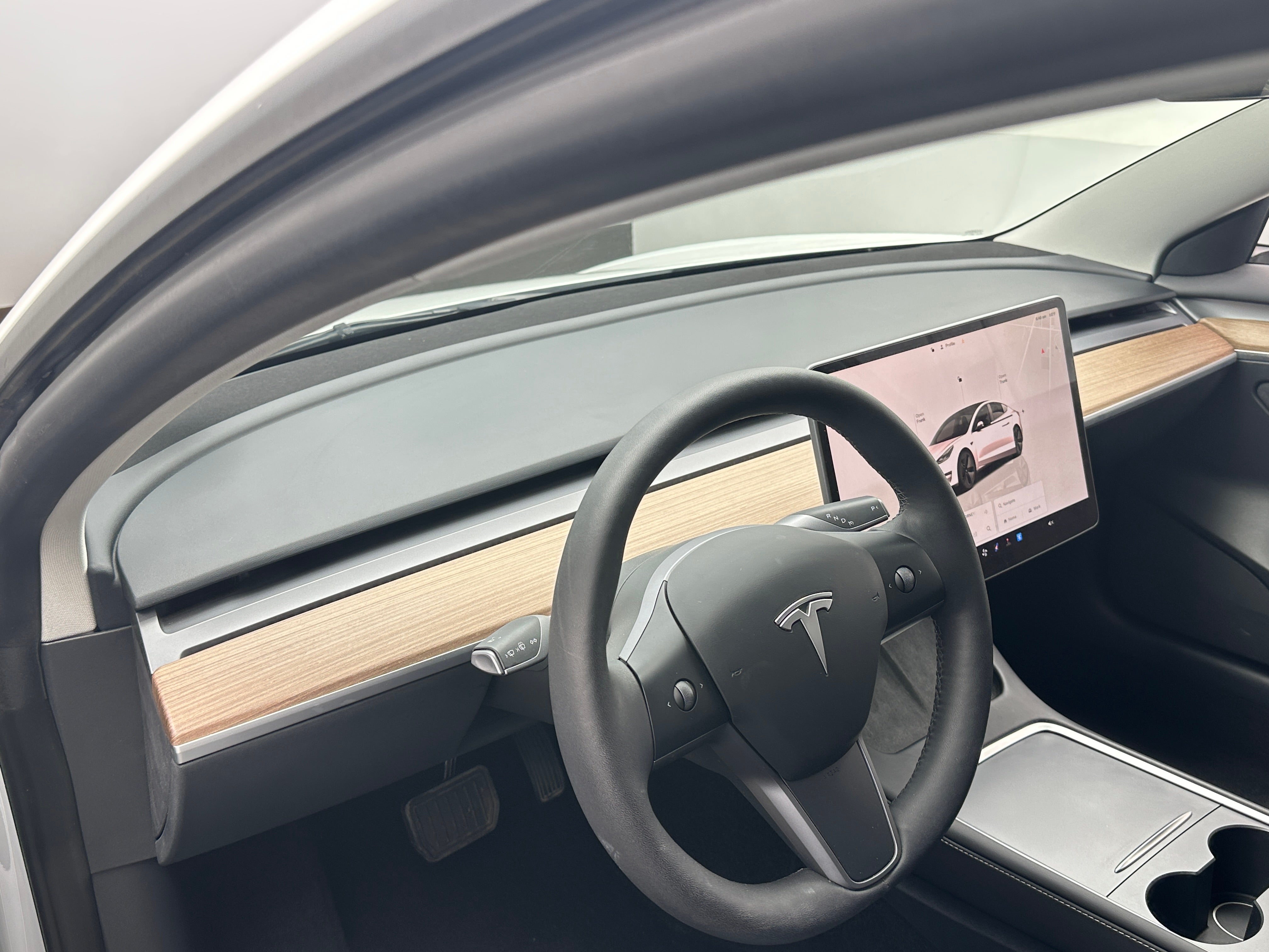 2023 Tesla Model 3 Standard Range 2