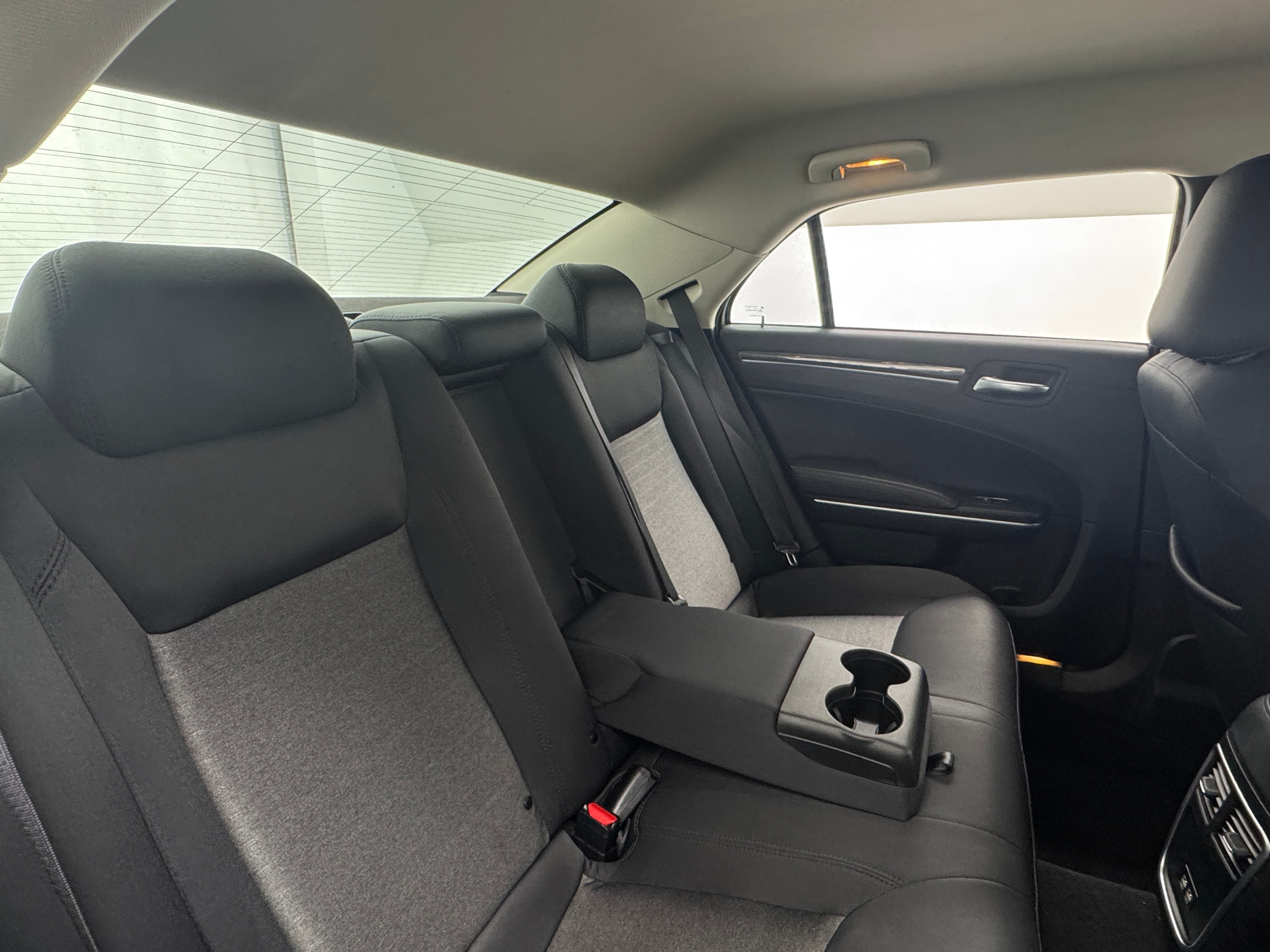 2022 Chrysler 300 Touring 6