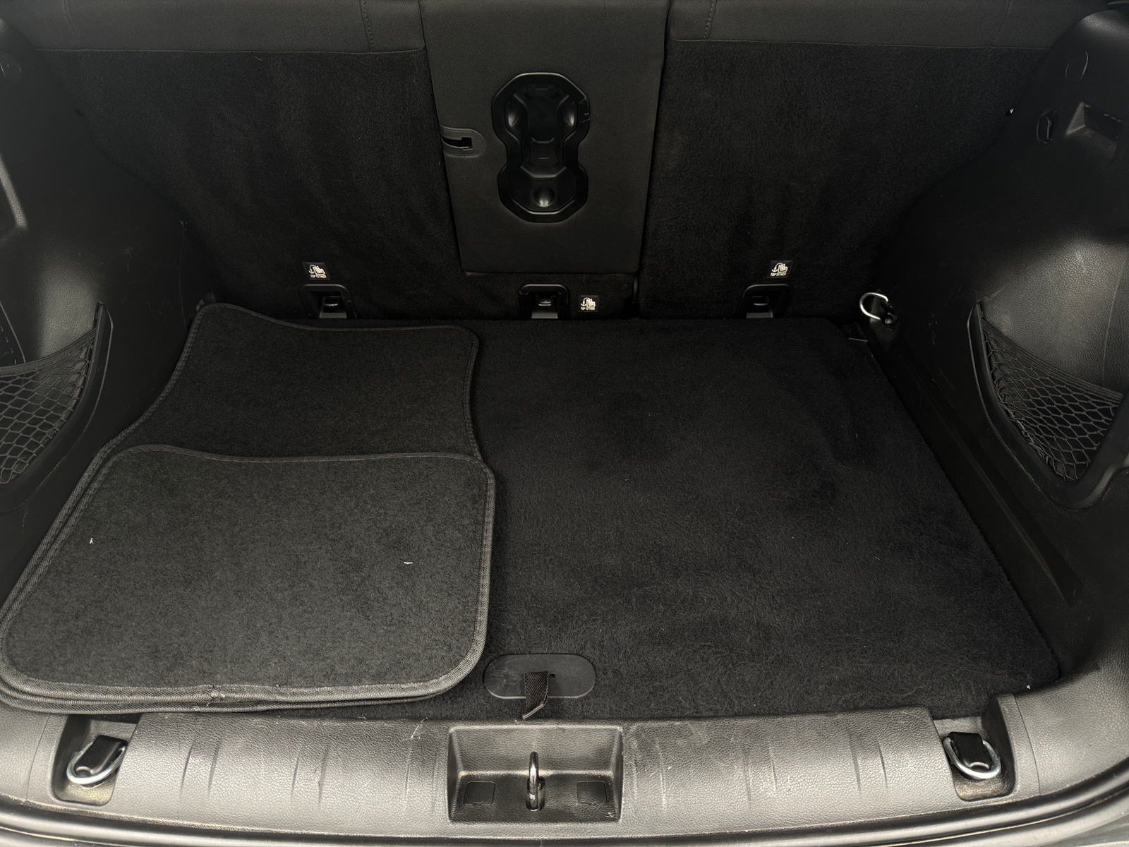 Thumbnail: 2018 Jeep Renegade - 7