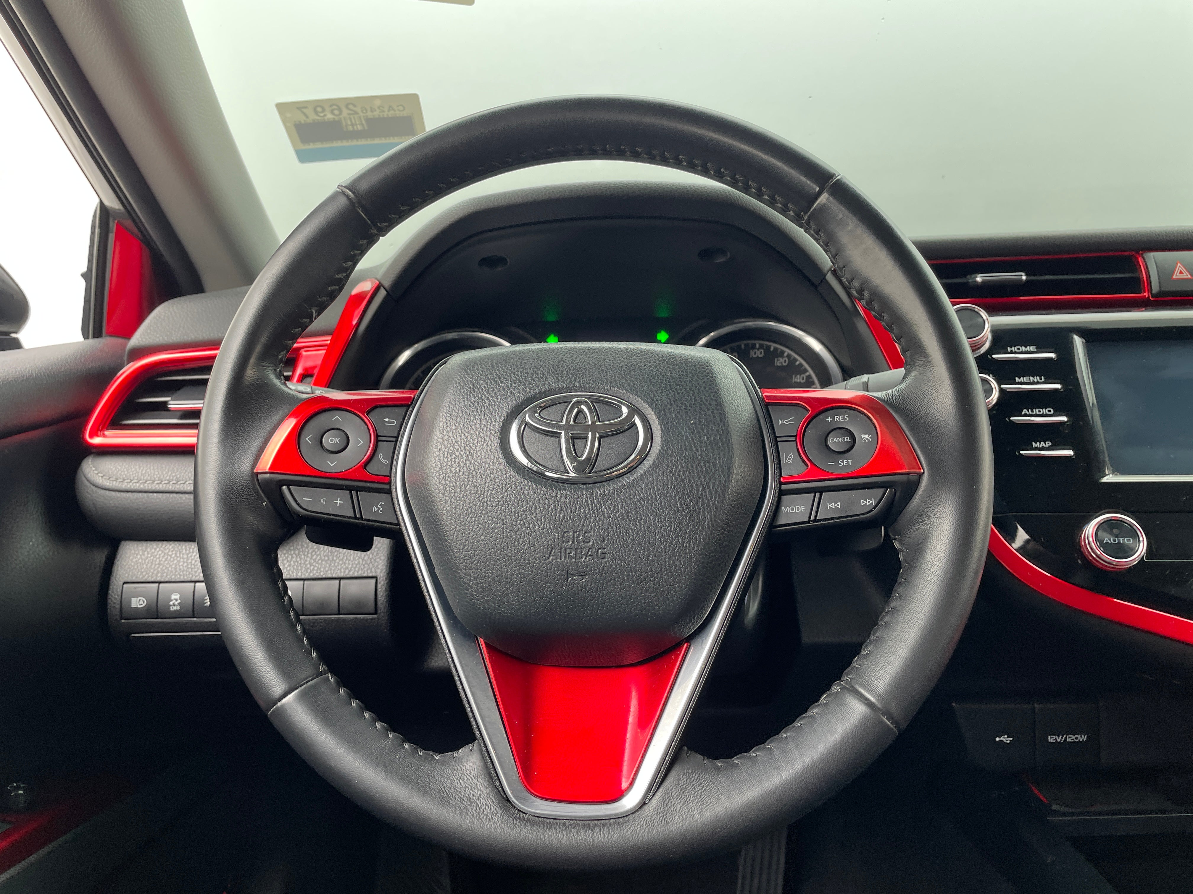2020 Toyota Camry SE 4