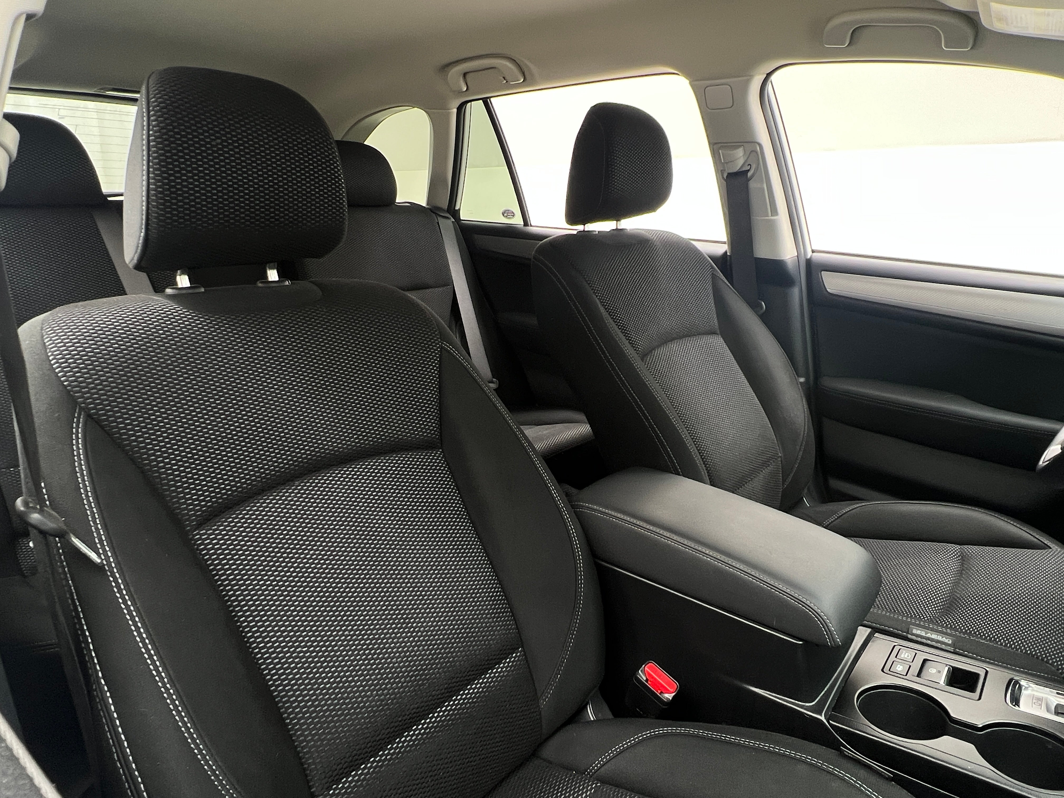 2018 Subaru Outback Premium 2