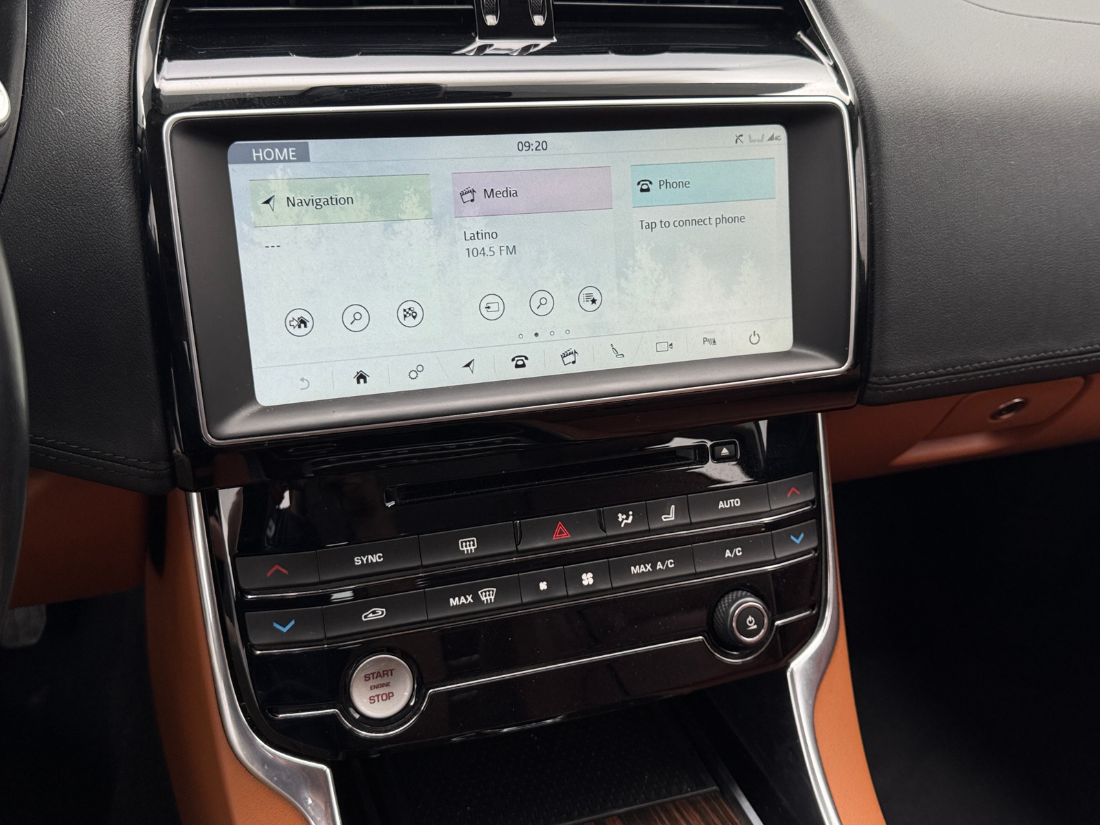 Thumbnail: 2018 Jaguar XE - 3
