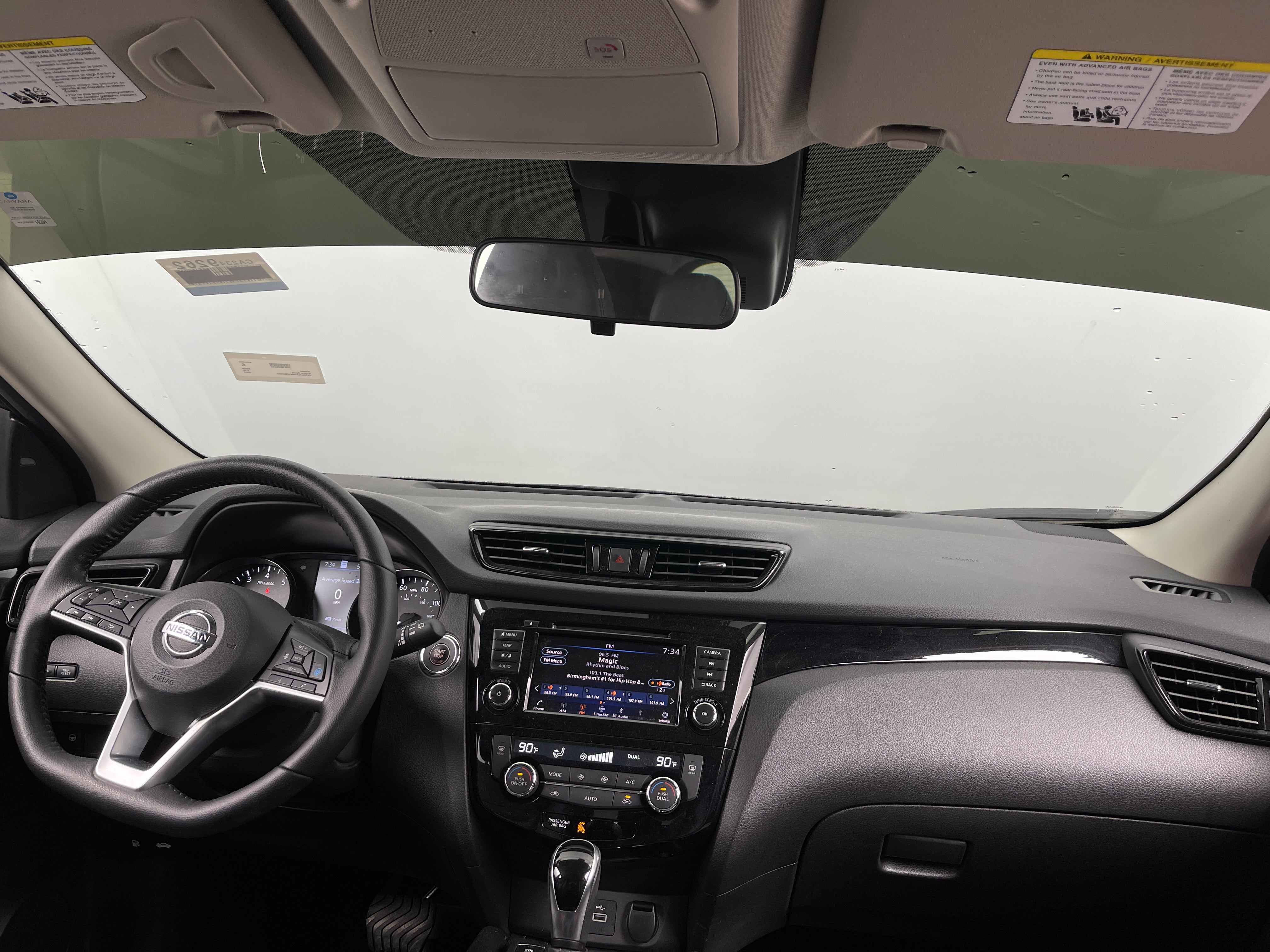 2022 Nissan Rogue Sport SL 2