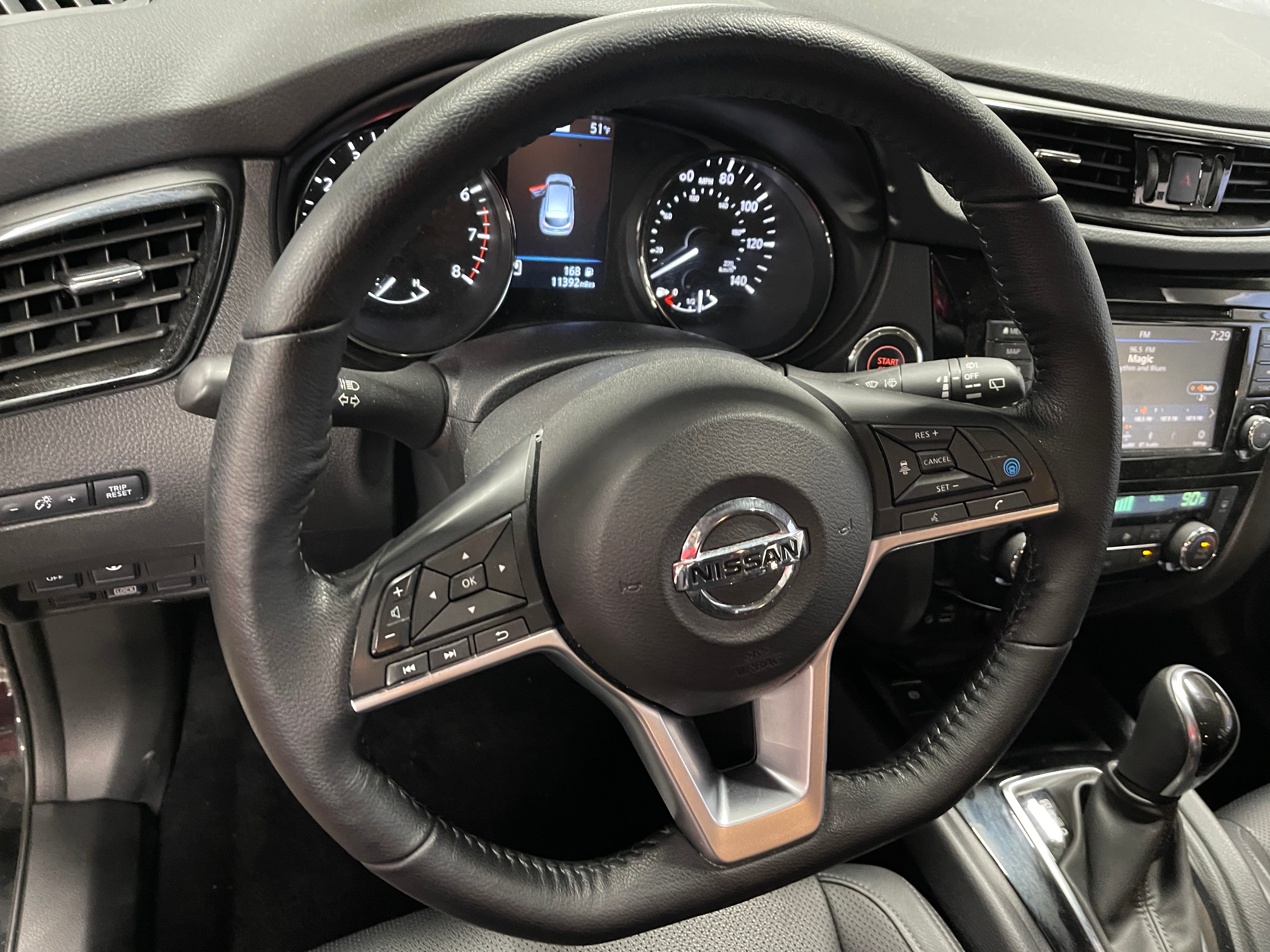 2022 Nissan Rogue Sport SL 4