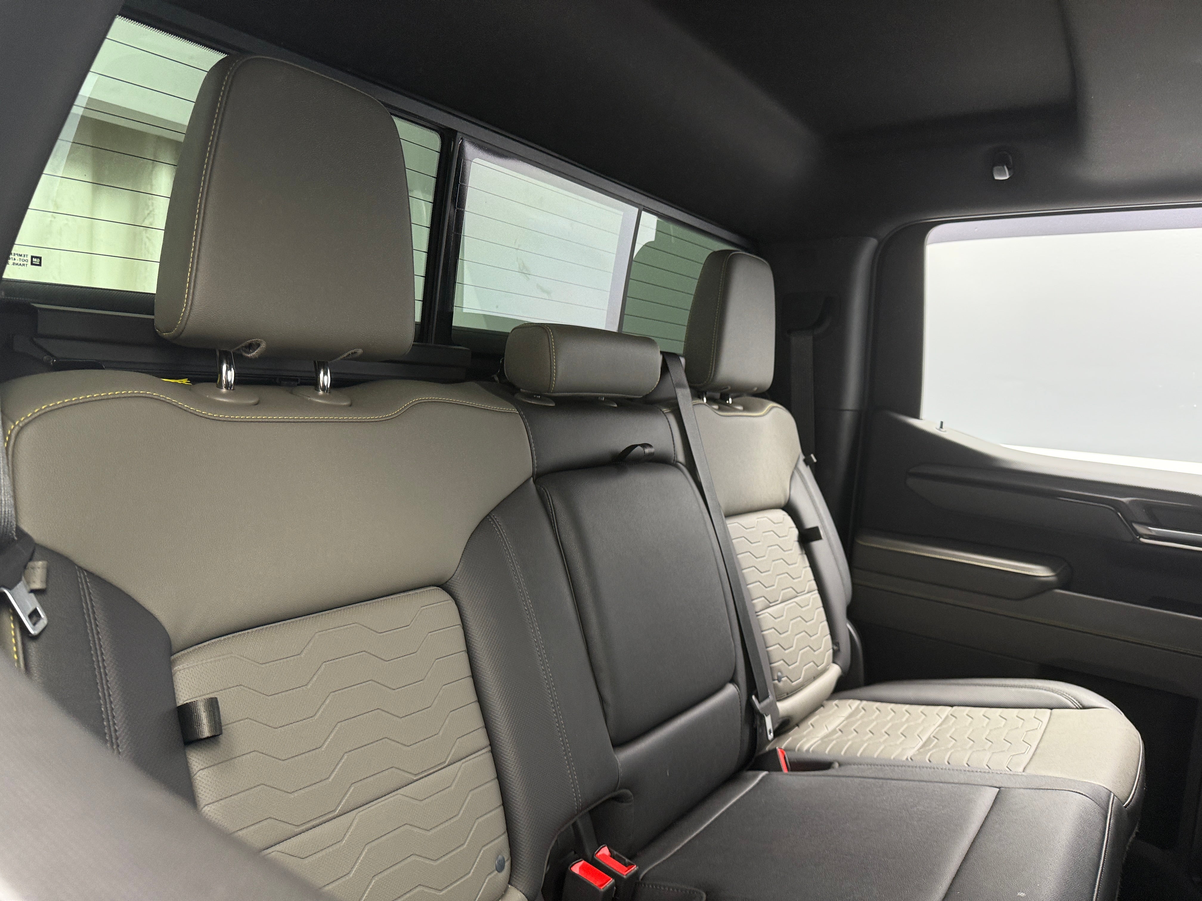 2022 Chevrolet Silverado 1500 ZR2 5