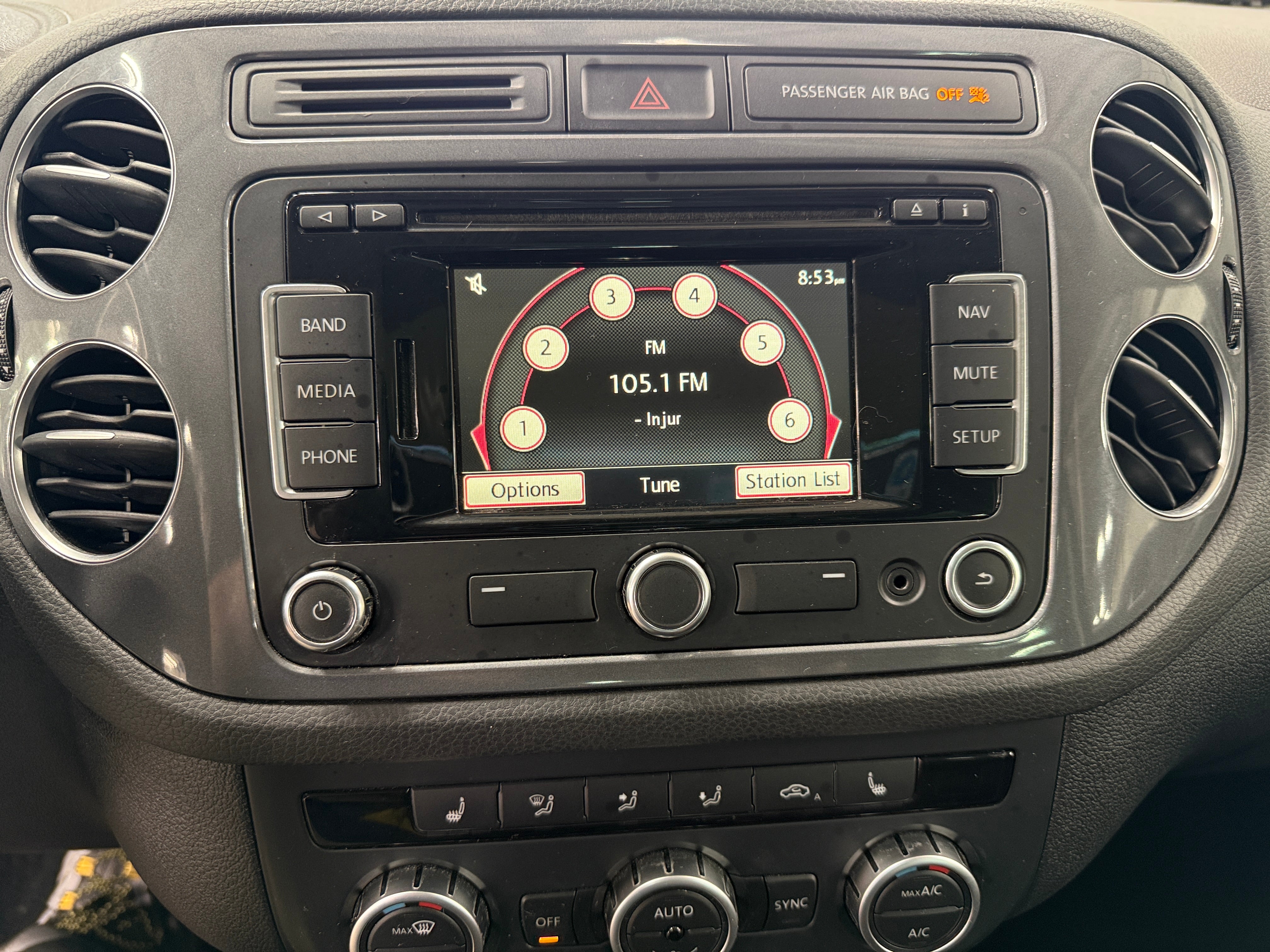 2014 Volkswagen Tiguan SEL 4