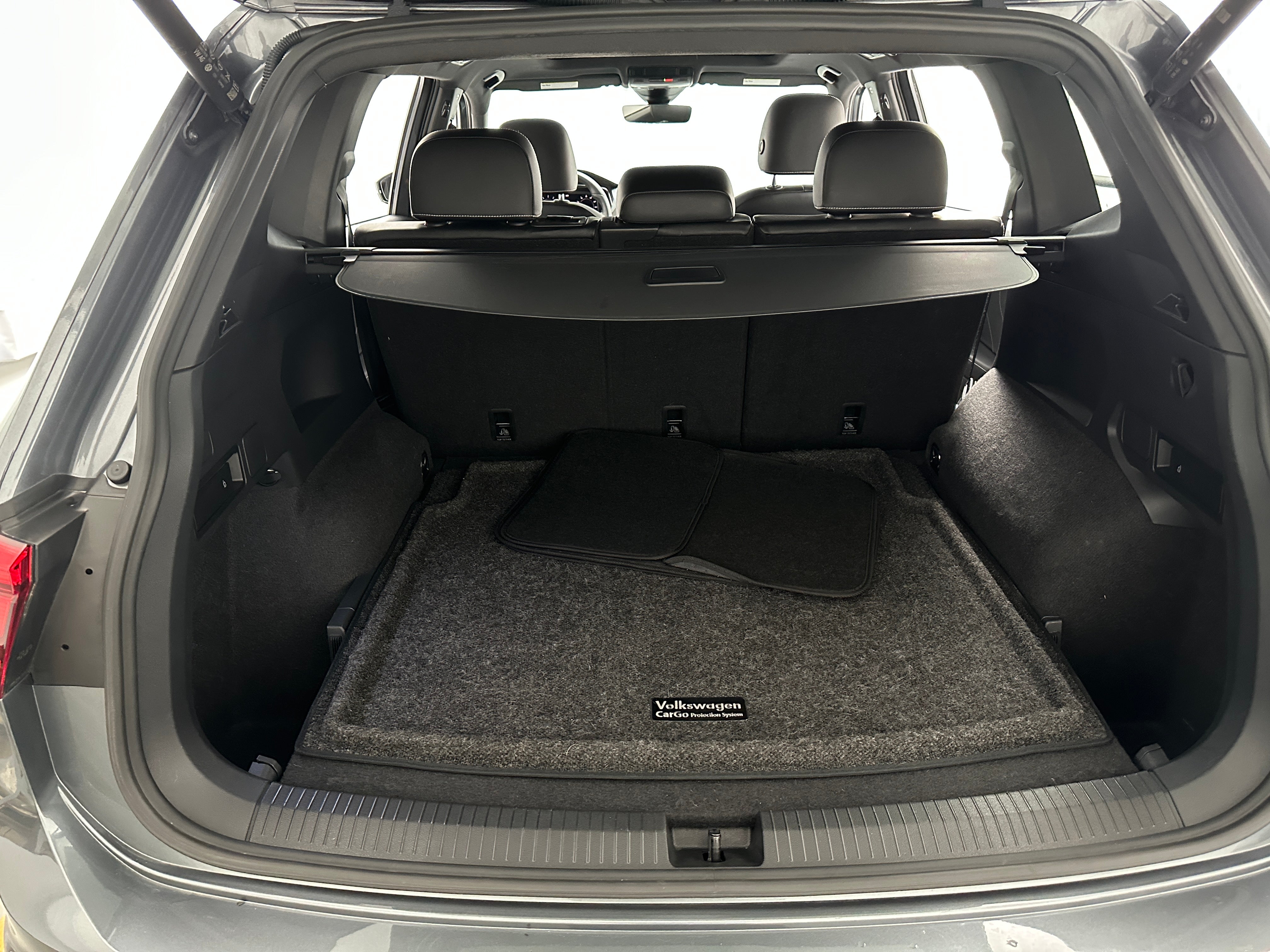 2022 Volkswagen Tiguan SE R-Line 6