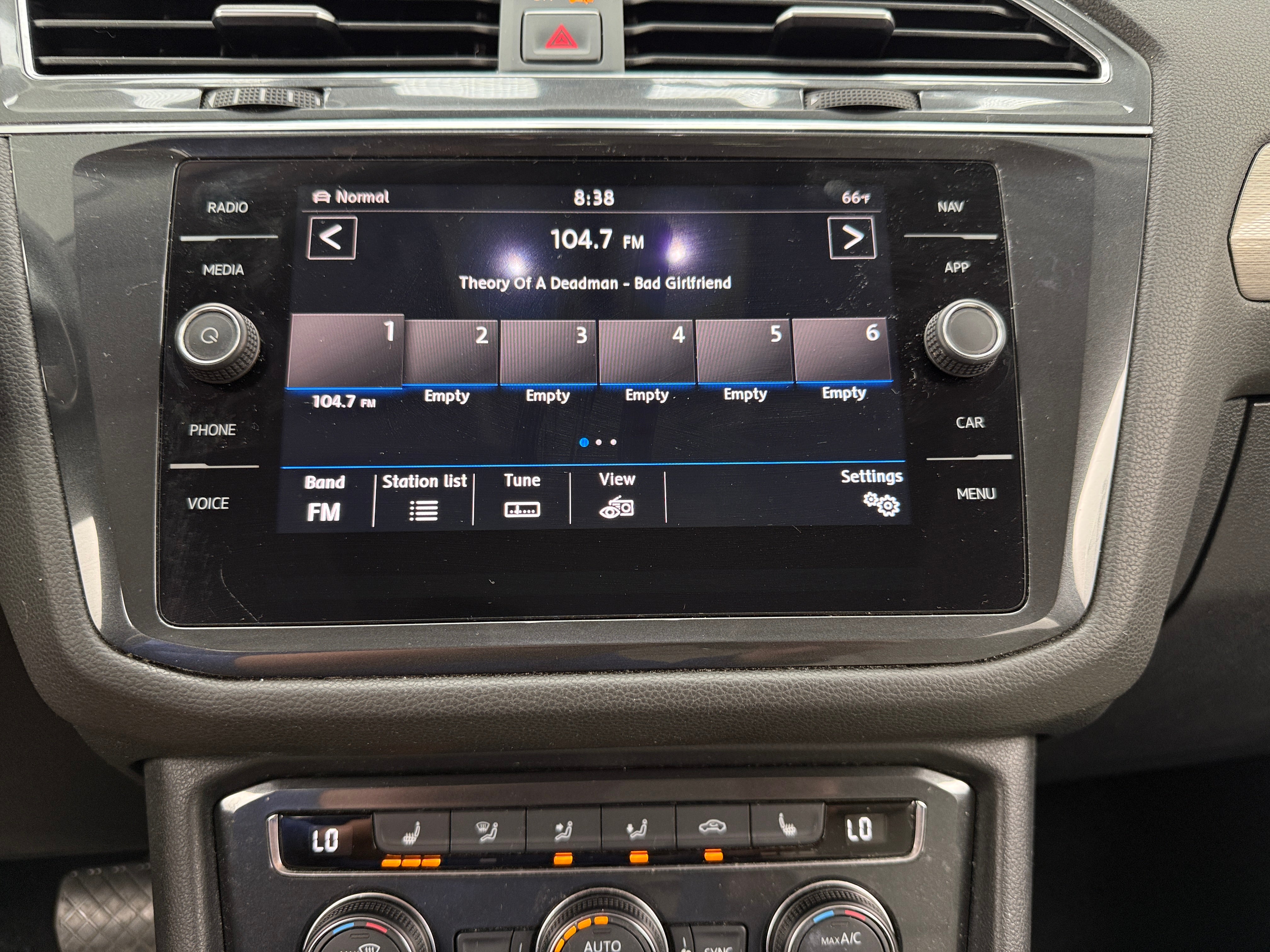 2018 Volkswagen Tiguan SEL 3