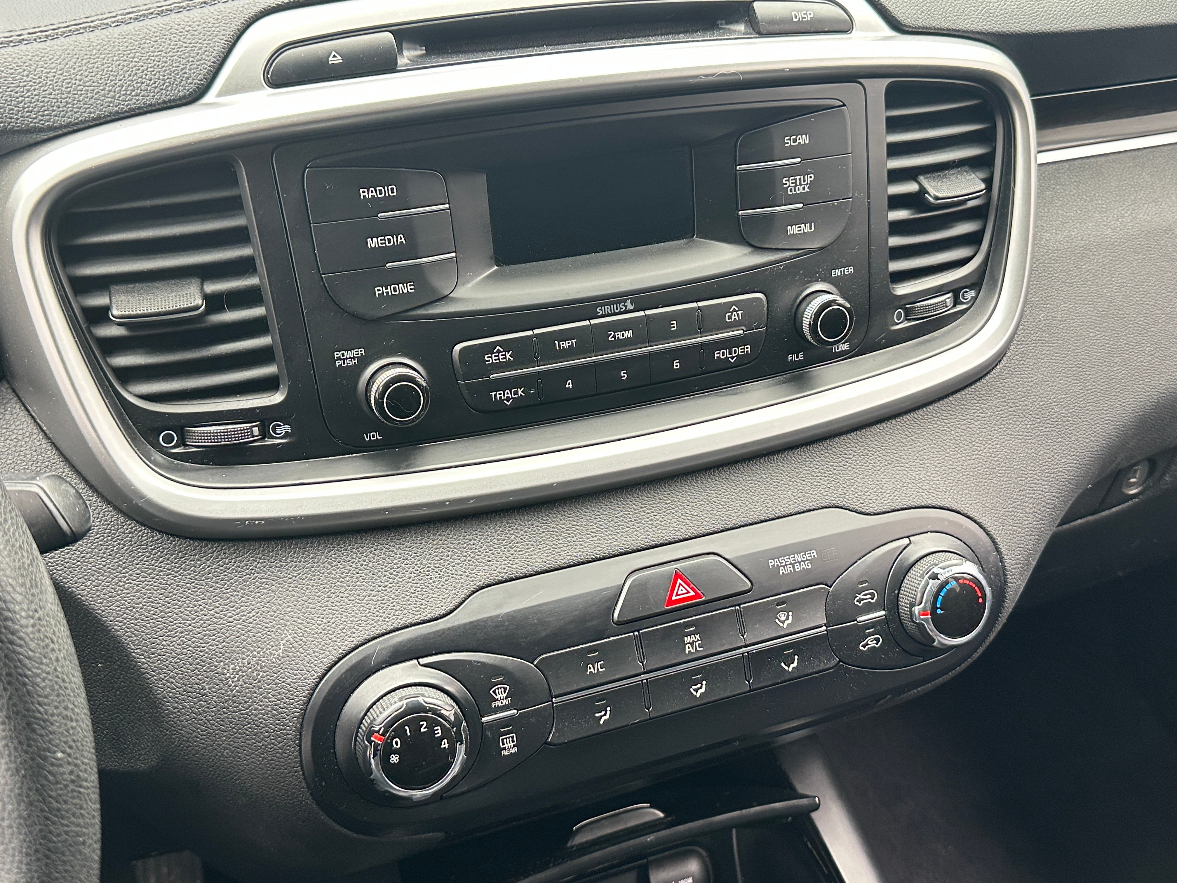 2016 Kia Sorento L 4