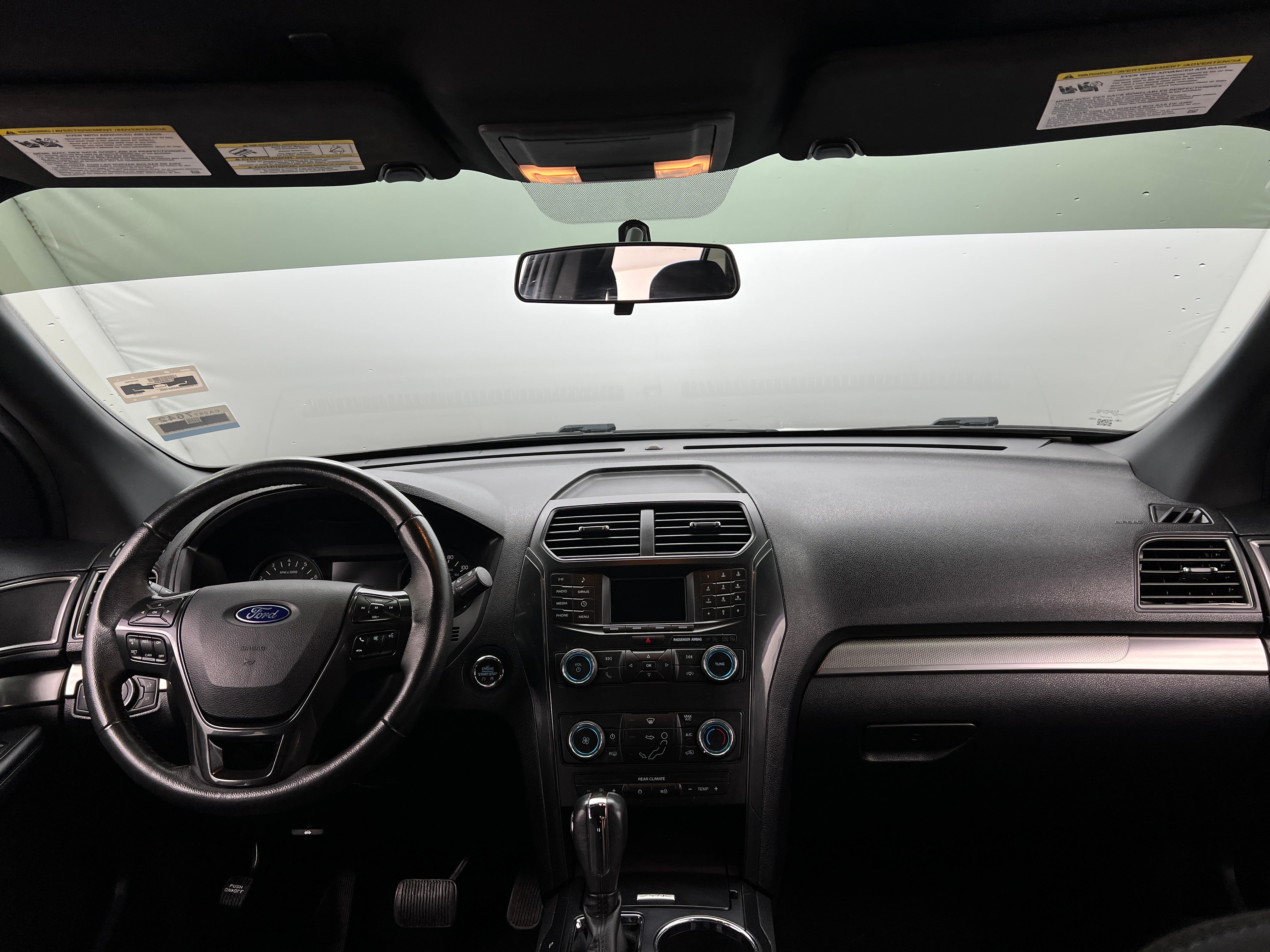 2019 Ford Explorer XLT 3