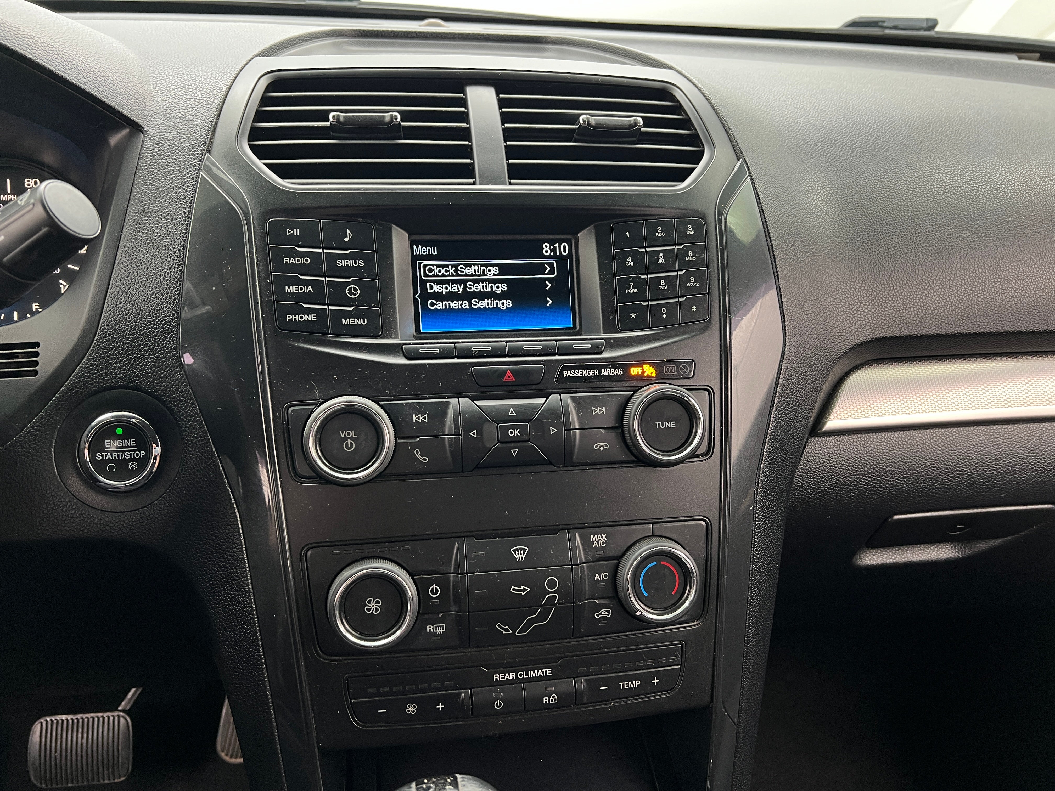 2019 Ford Explorer XLT 4