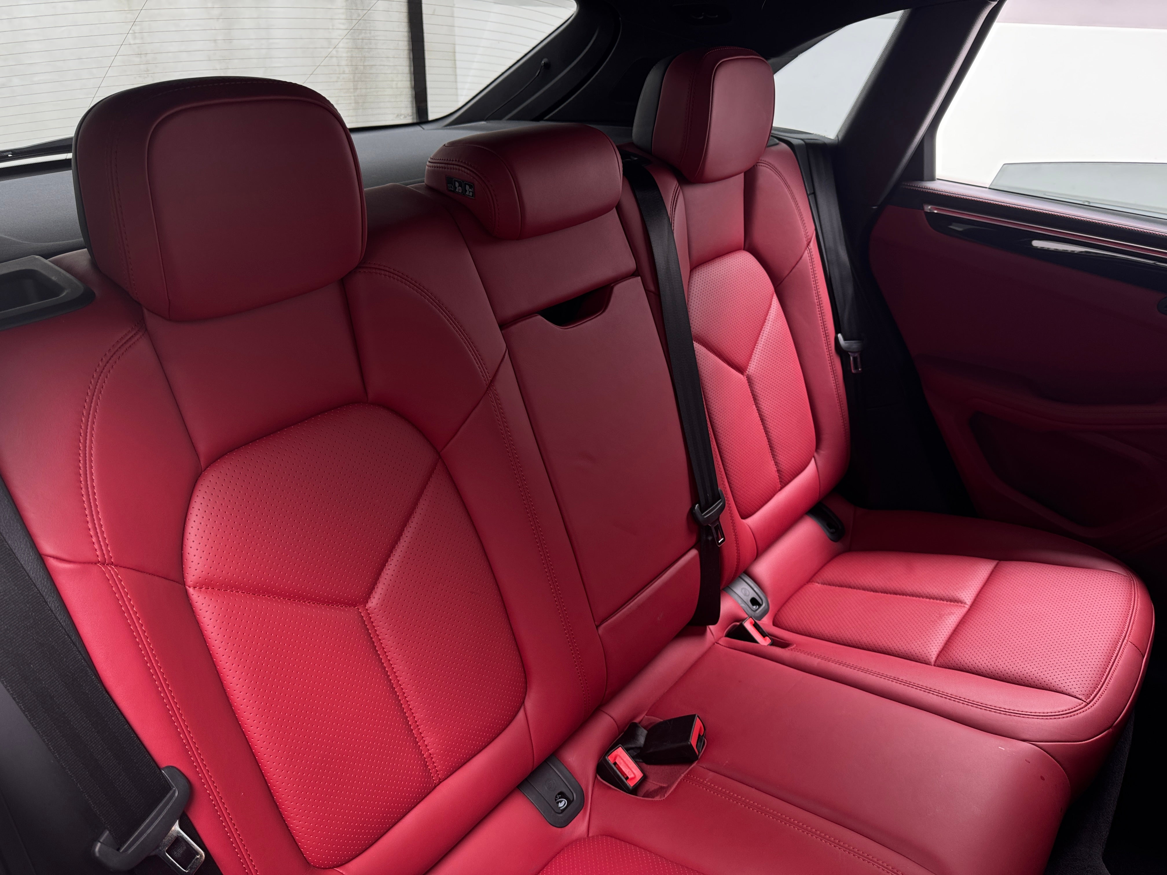 2018 Porsche Macan S 5