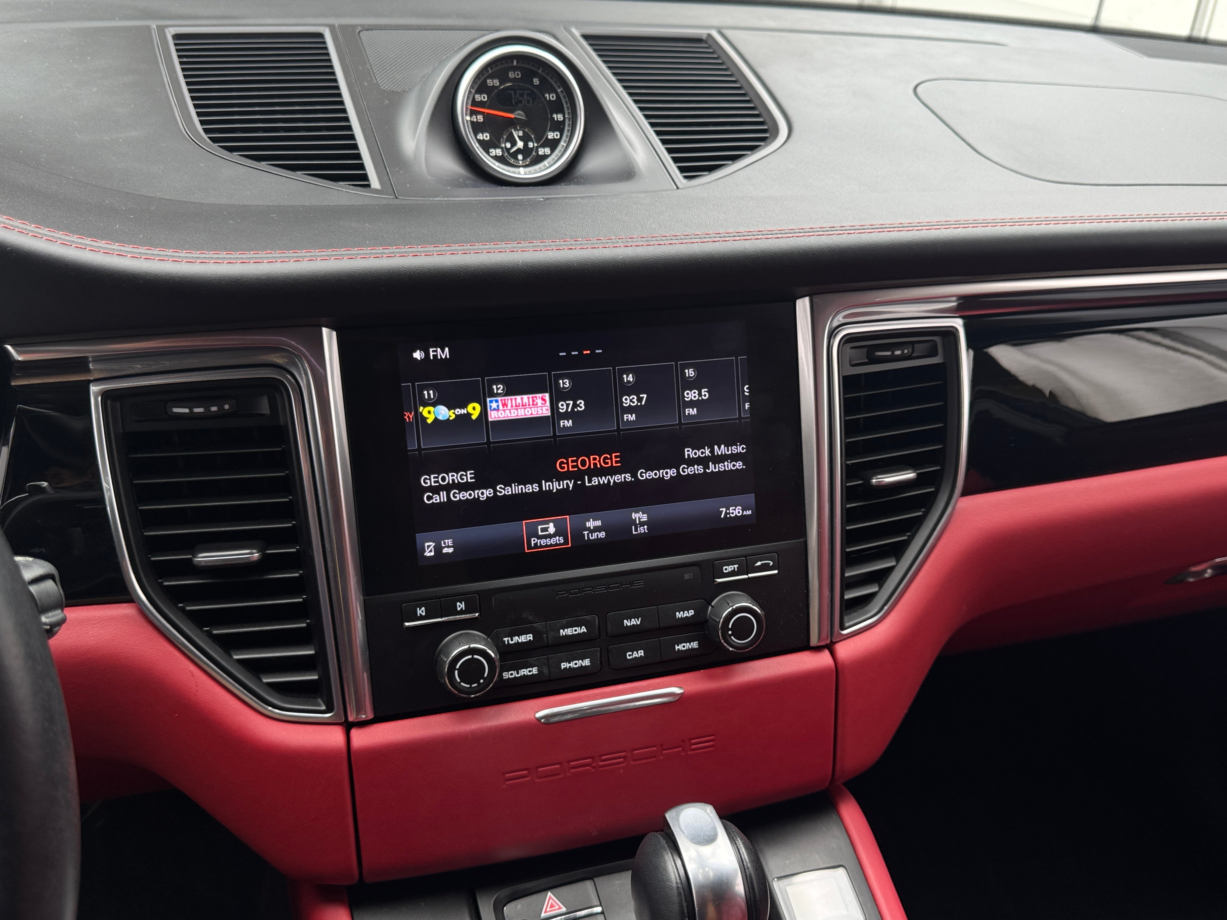 2018 Porsche Macan S 3