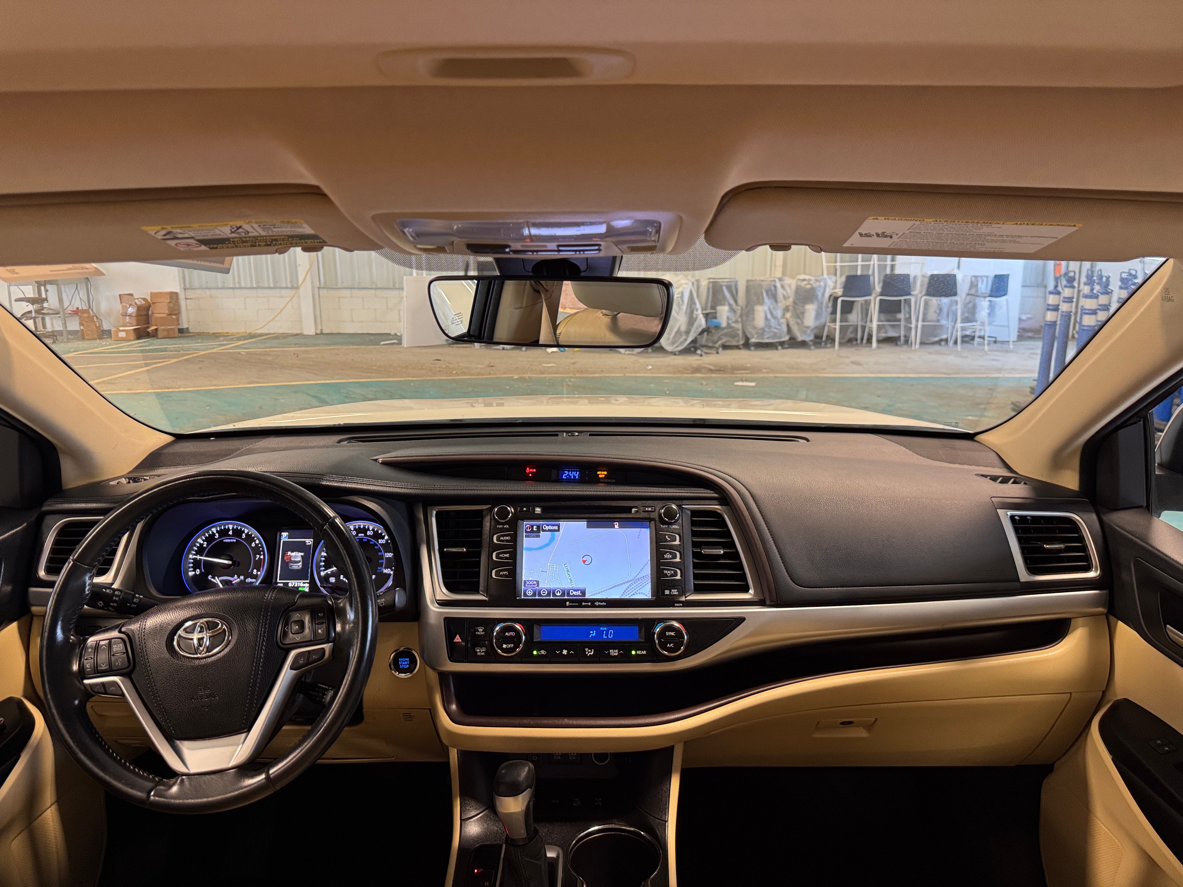 2017 Toyota Highlander XLE 2