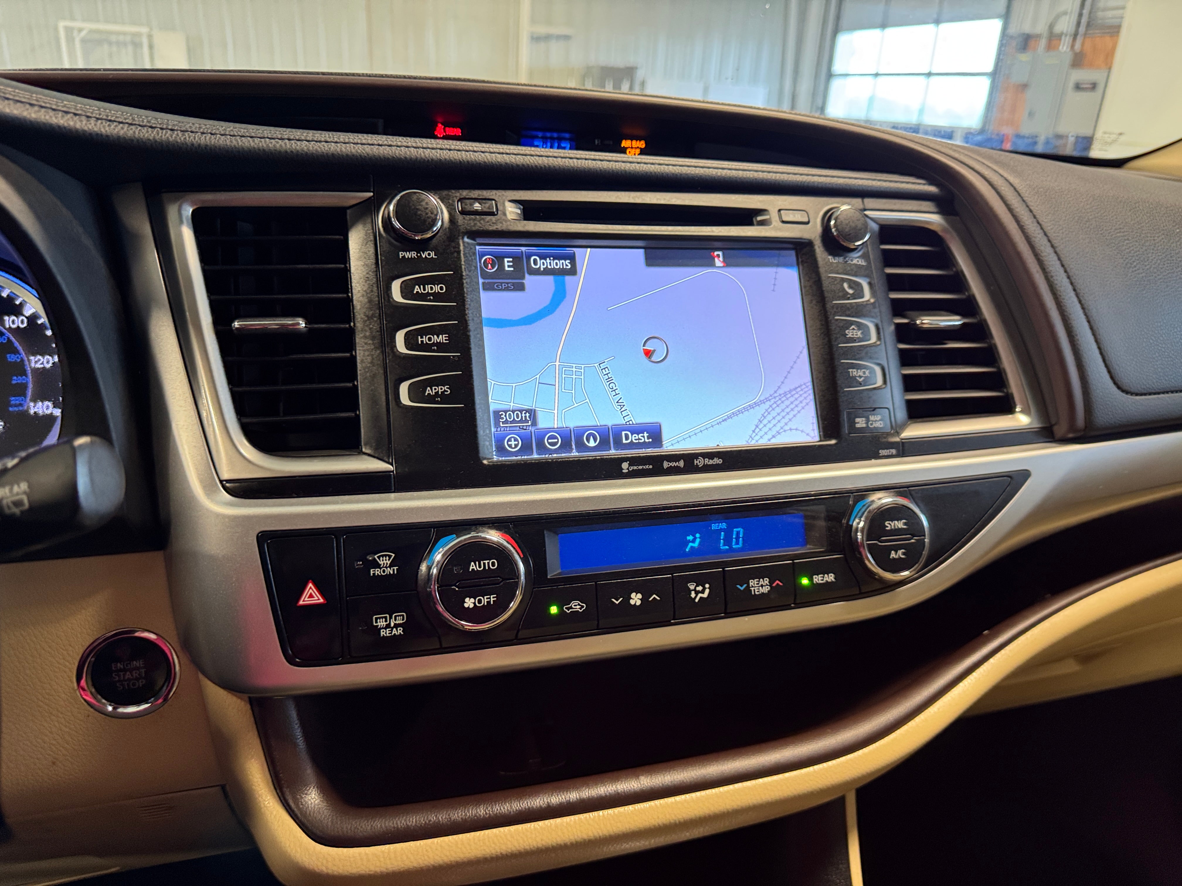 2017 Toyota Highlander XLE 3