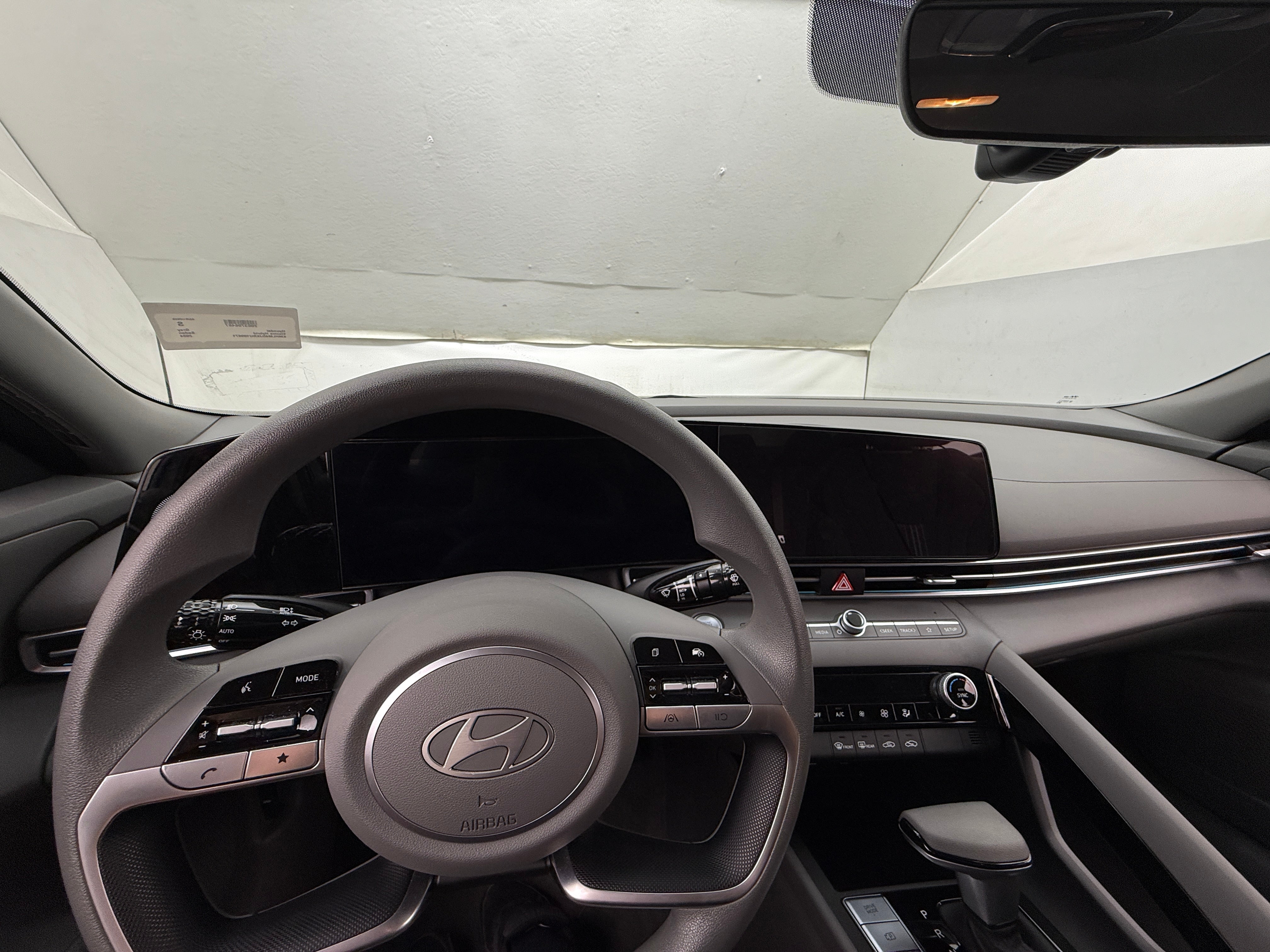 2024 Hyundai Elantra Blue 3