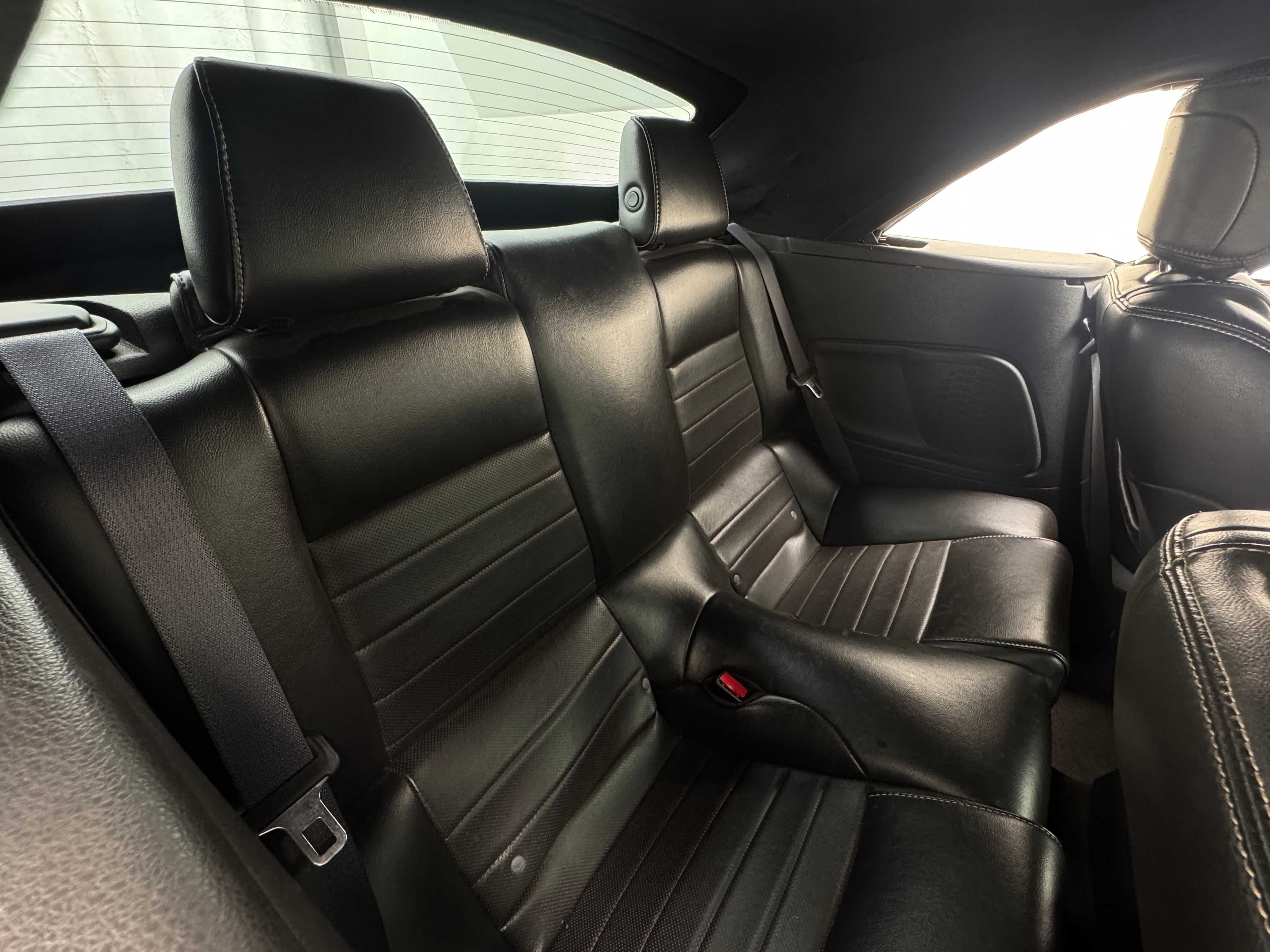 2013 Ford Mustang Premium 5