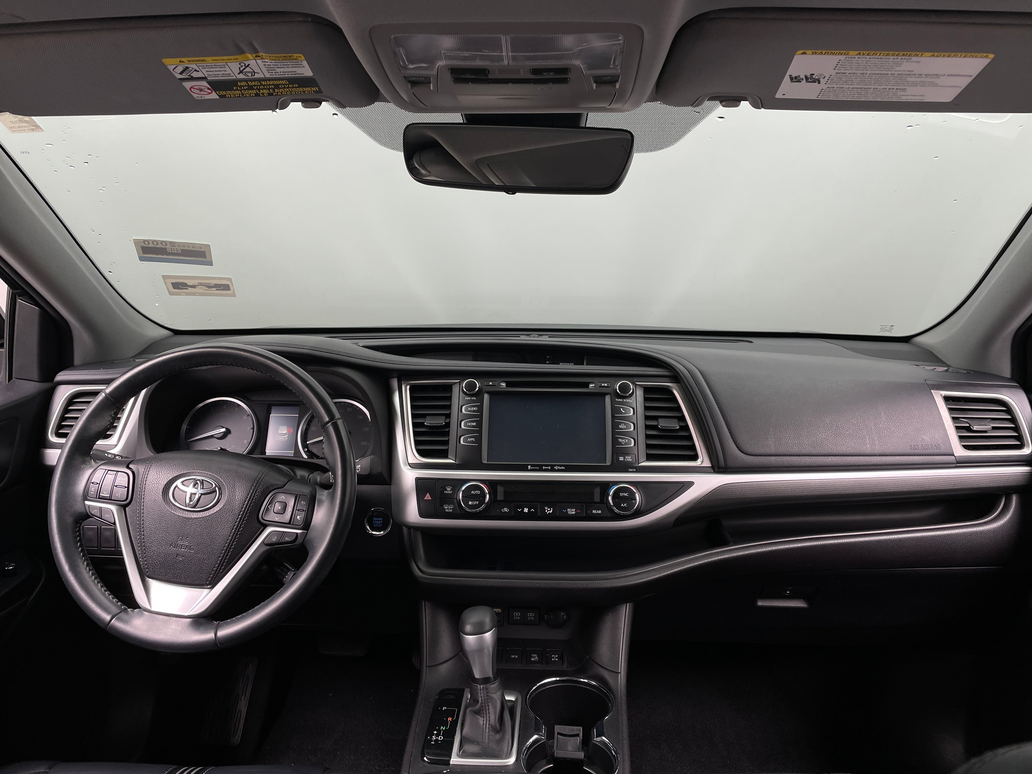 2018 Toyota Highlander SE 2
