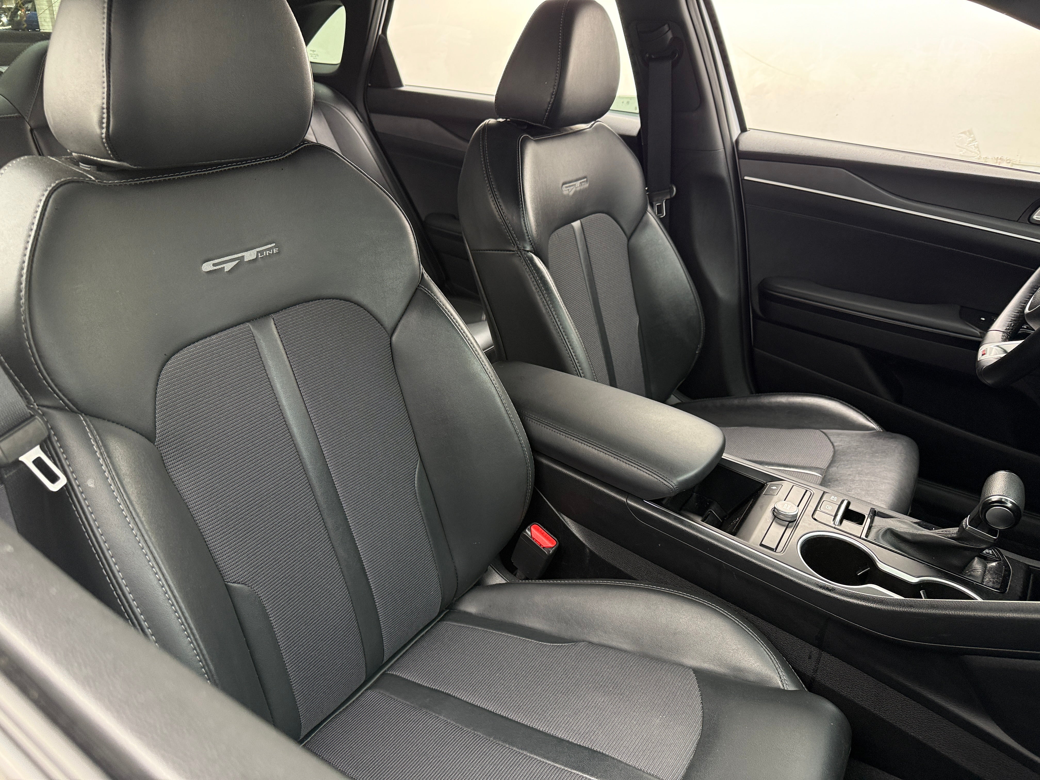 2022 Kia K5 GT-Line 2