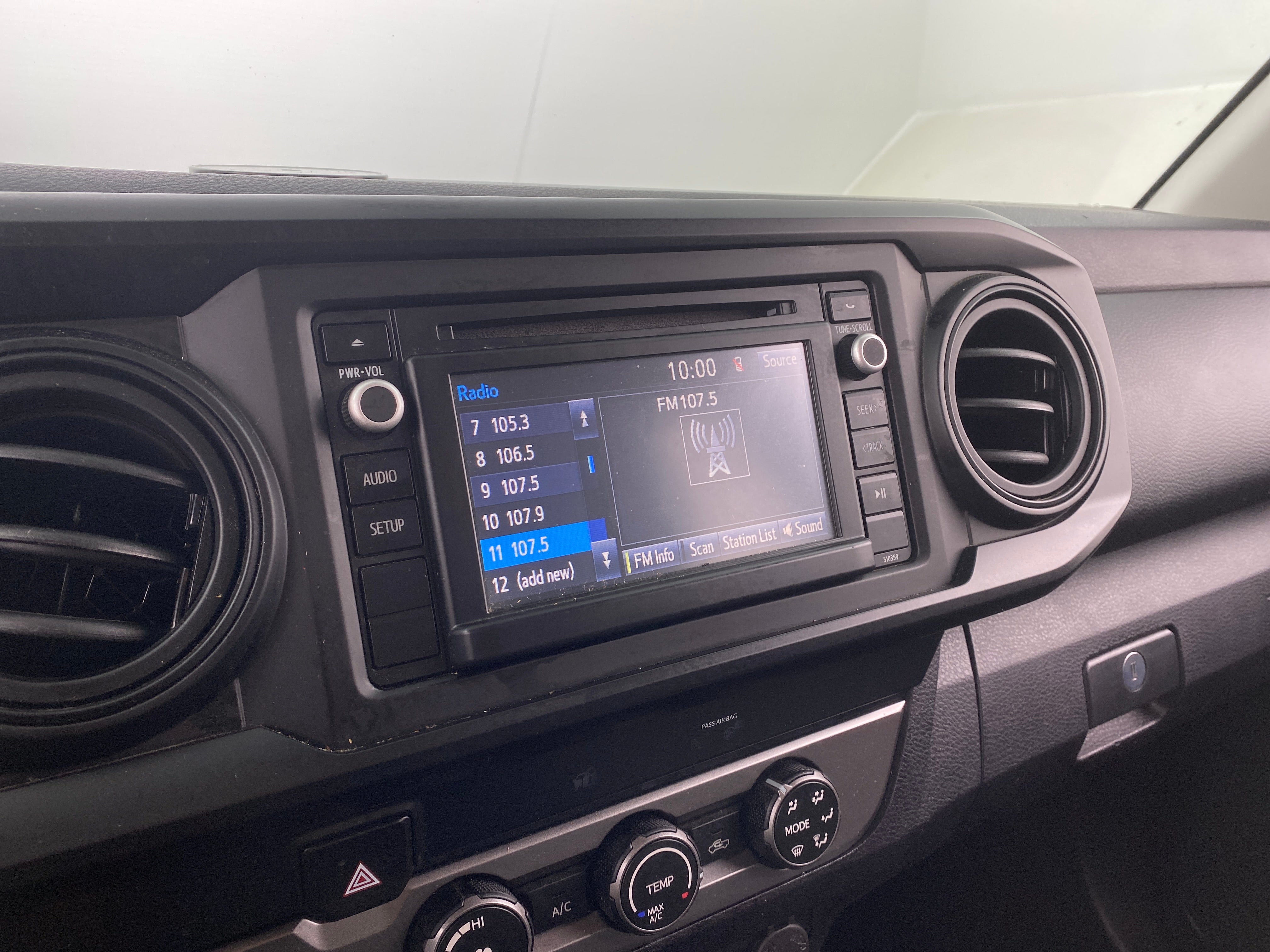 2019 Toyota Tacoma SR5 4