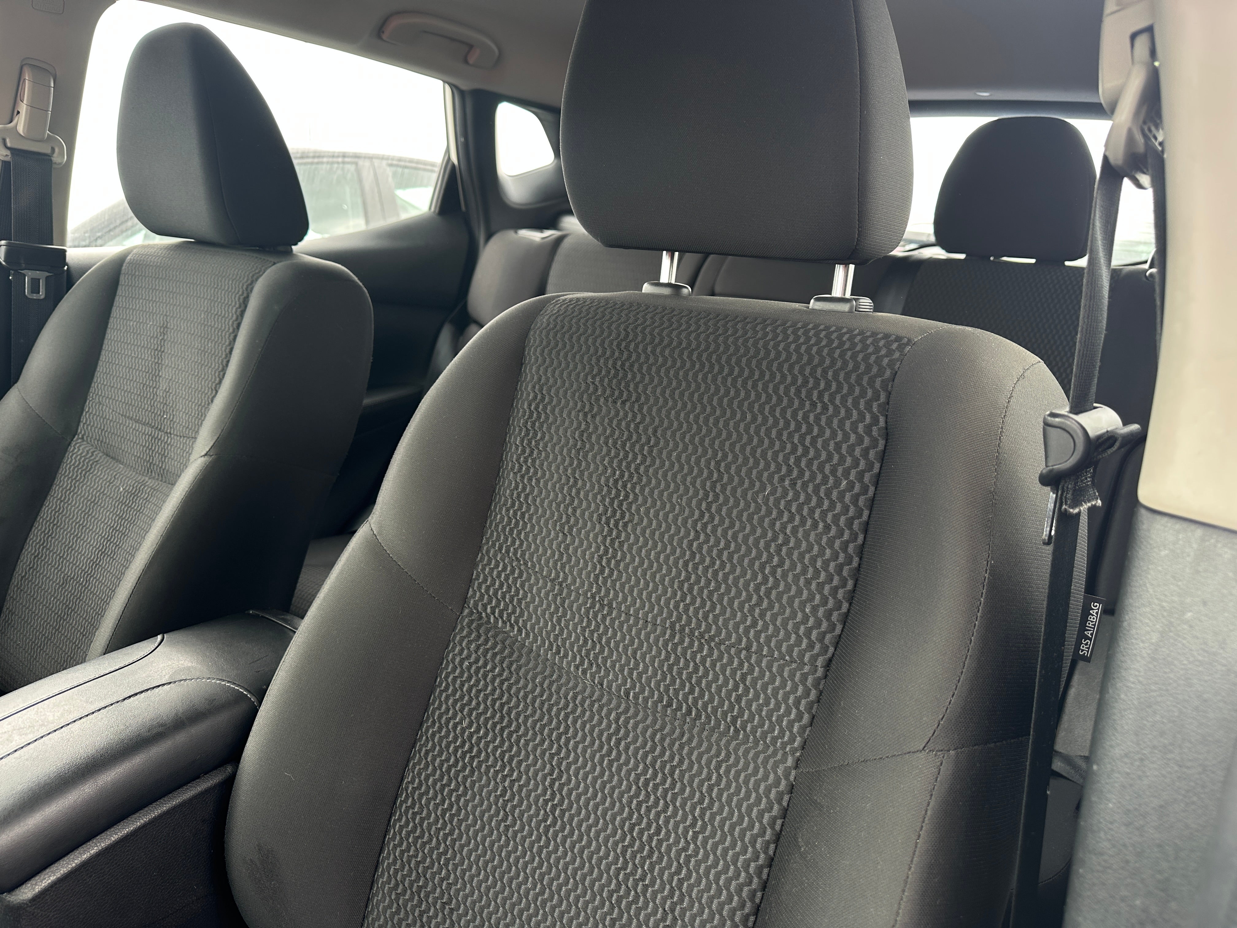 2021 Nissan Rogue Sport S 2