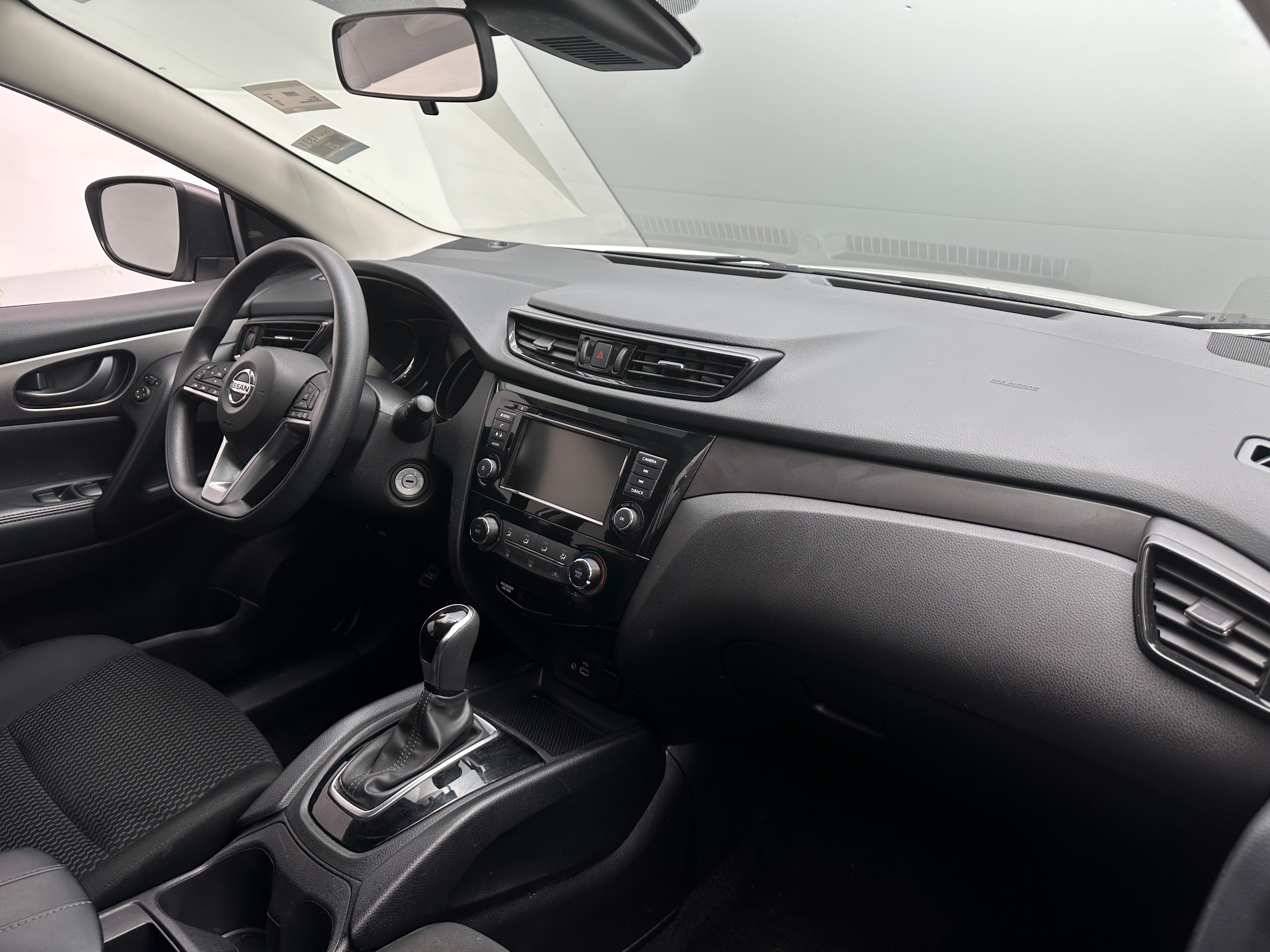 2021 Nissan Rogue Sport S 3
