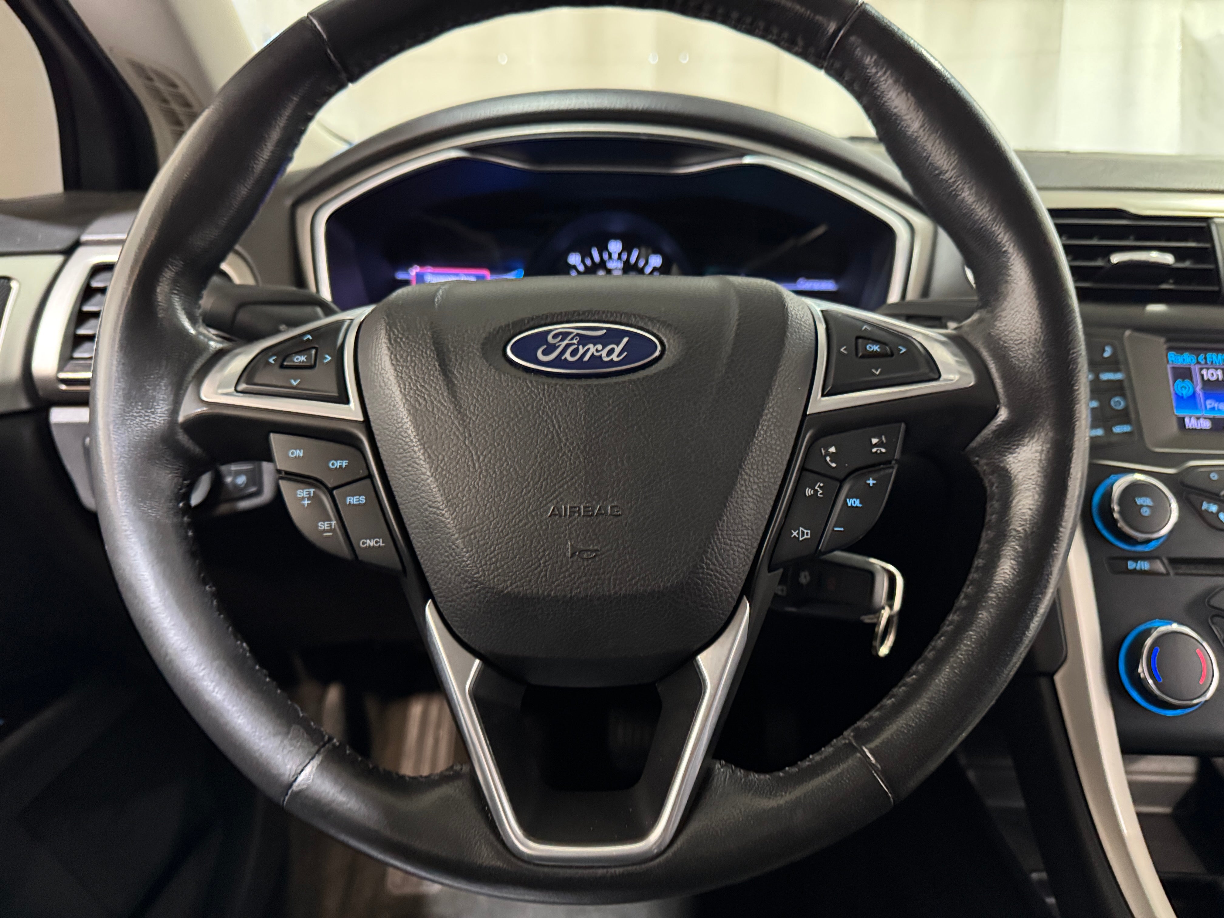 2013 Ford Fusion  4