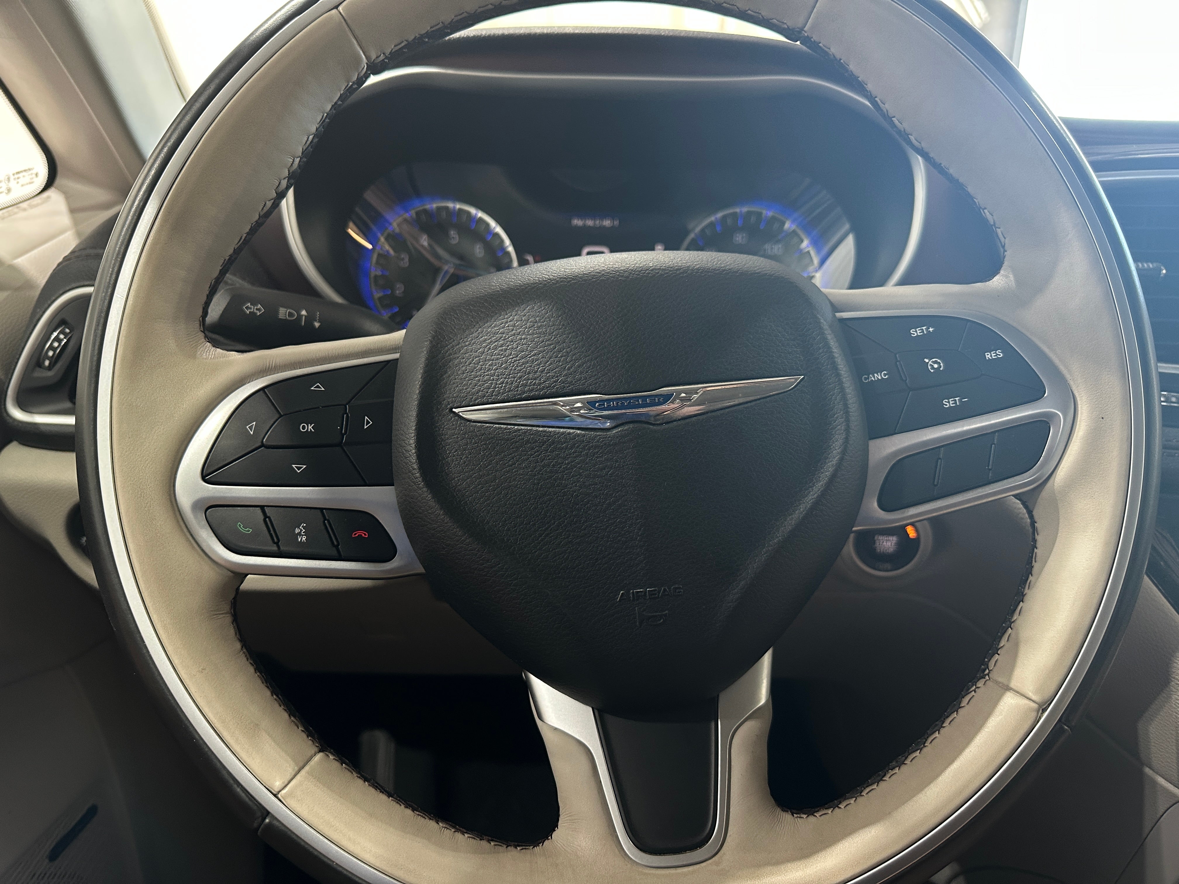 2018 Chrysler Pacifica Limited 4