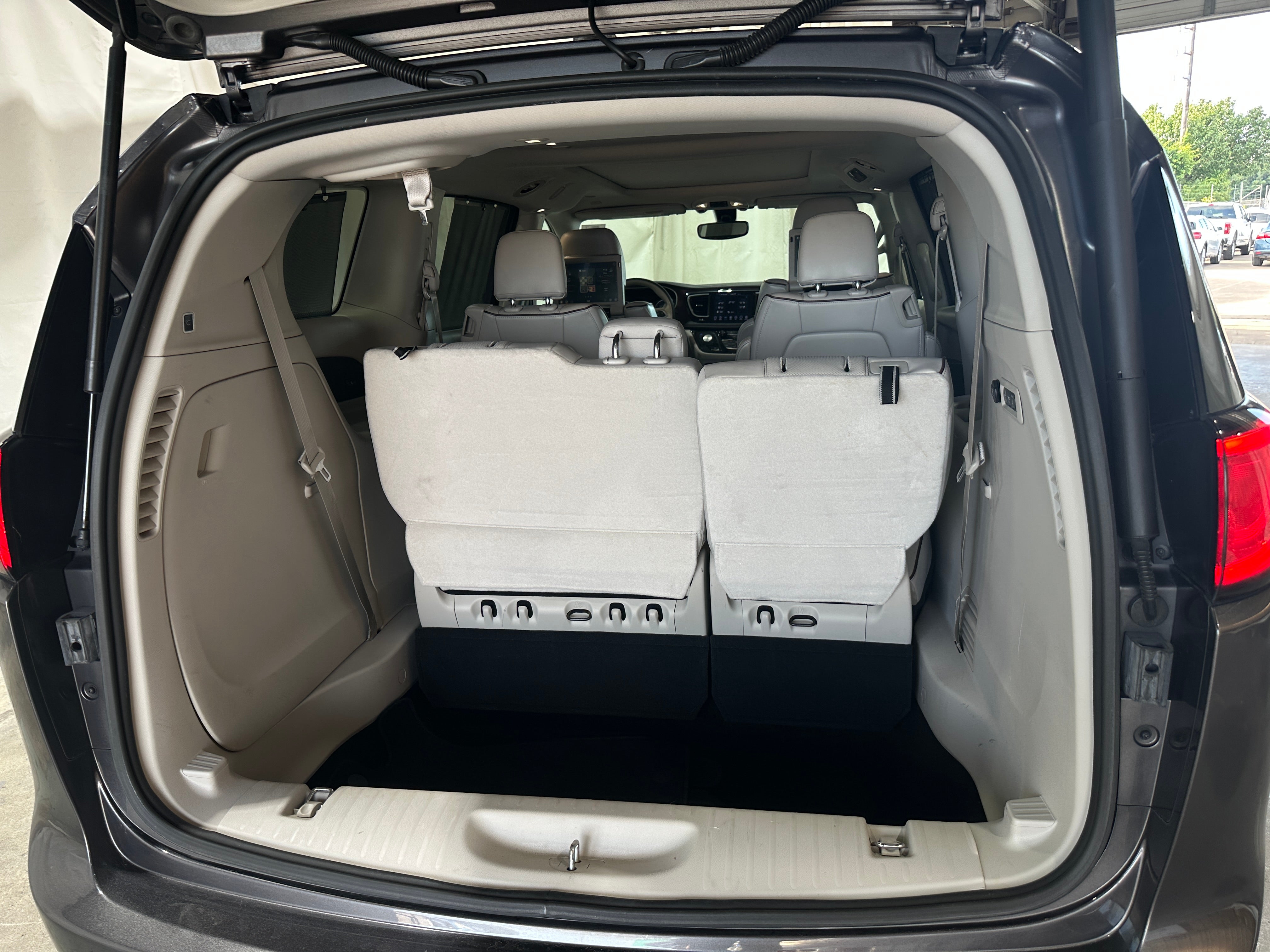 2018 Chrysler Pacifica Limited 6