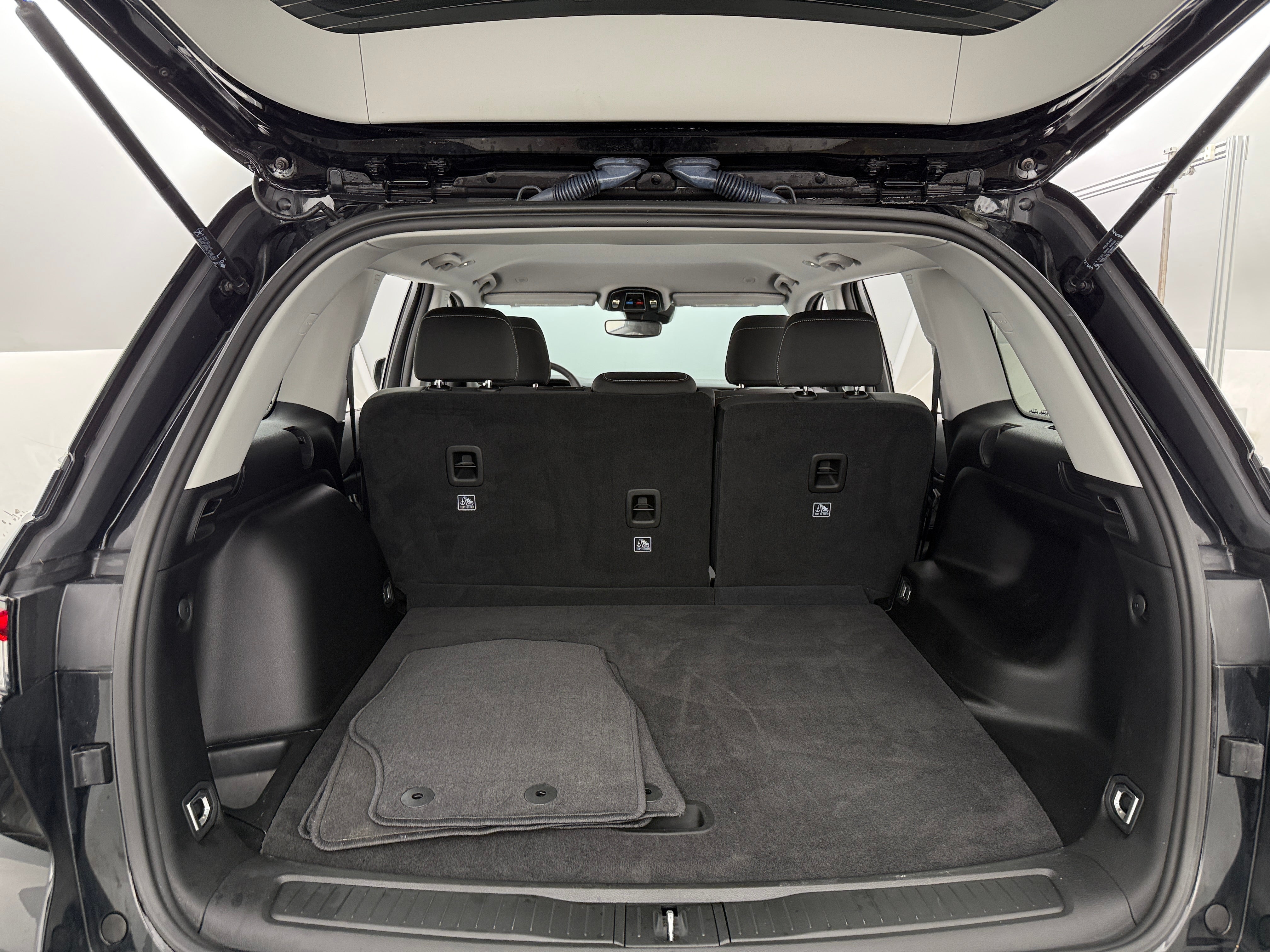2023 Jeep Grand Cherokee Laredo 7