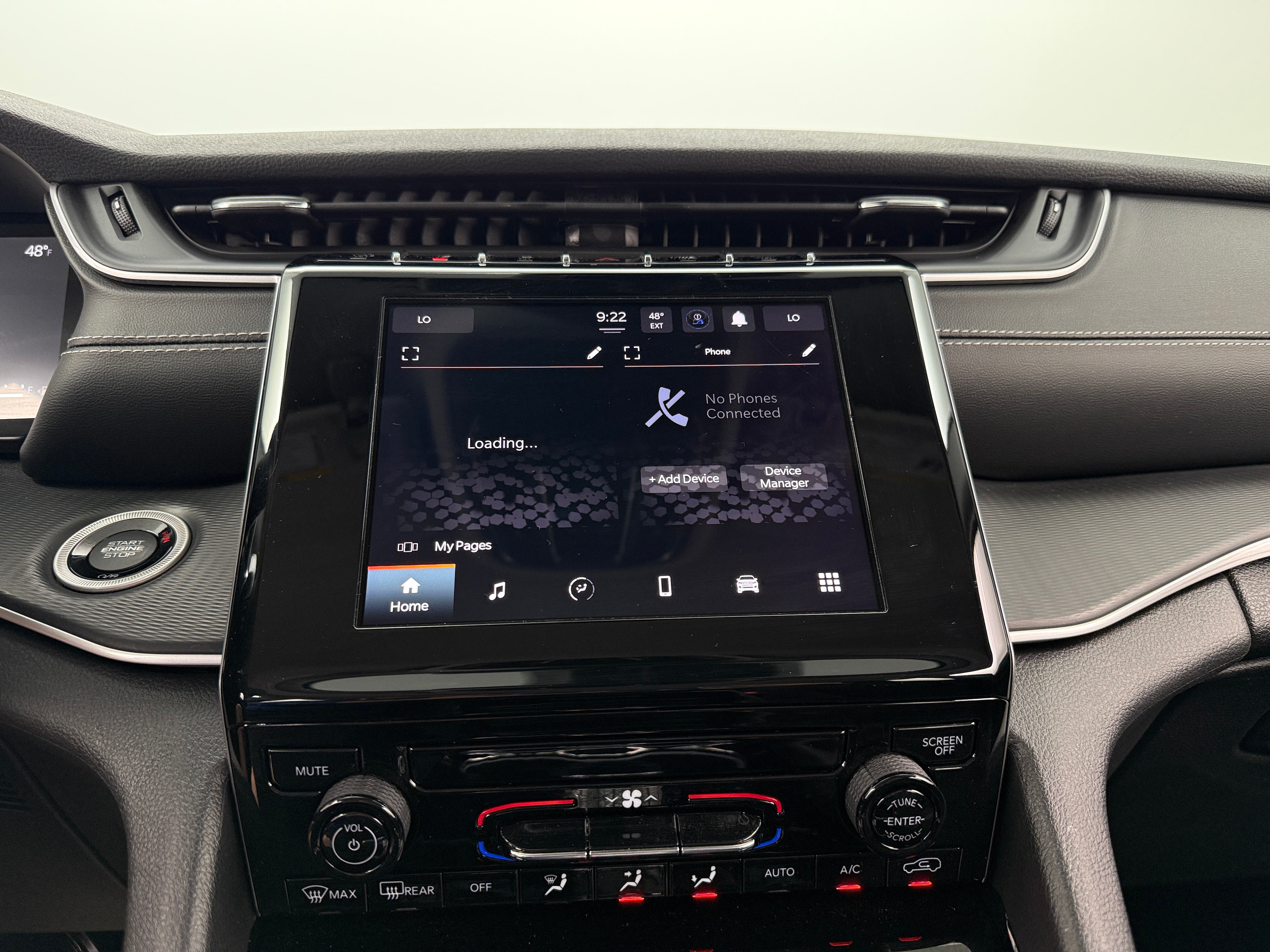 2023 Jeep Grand Cherokee Laredo 4