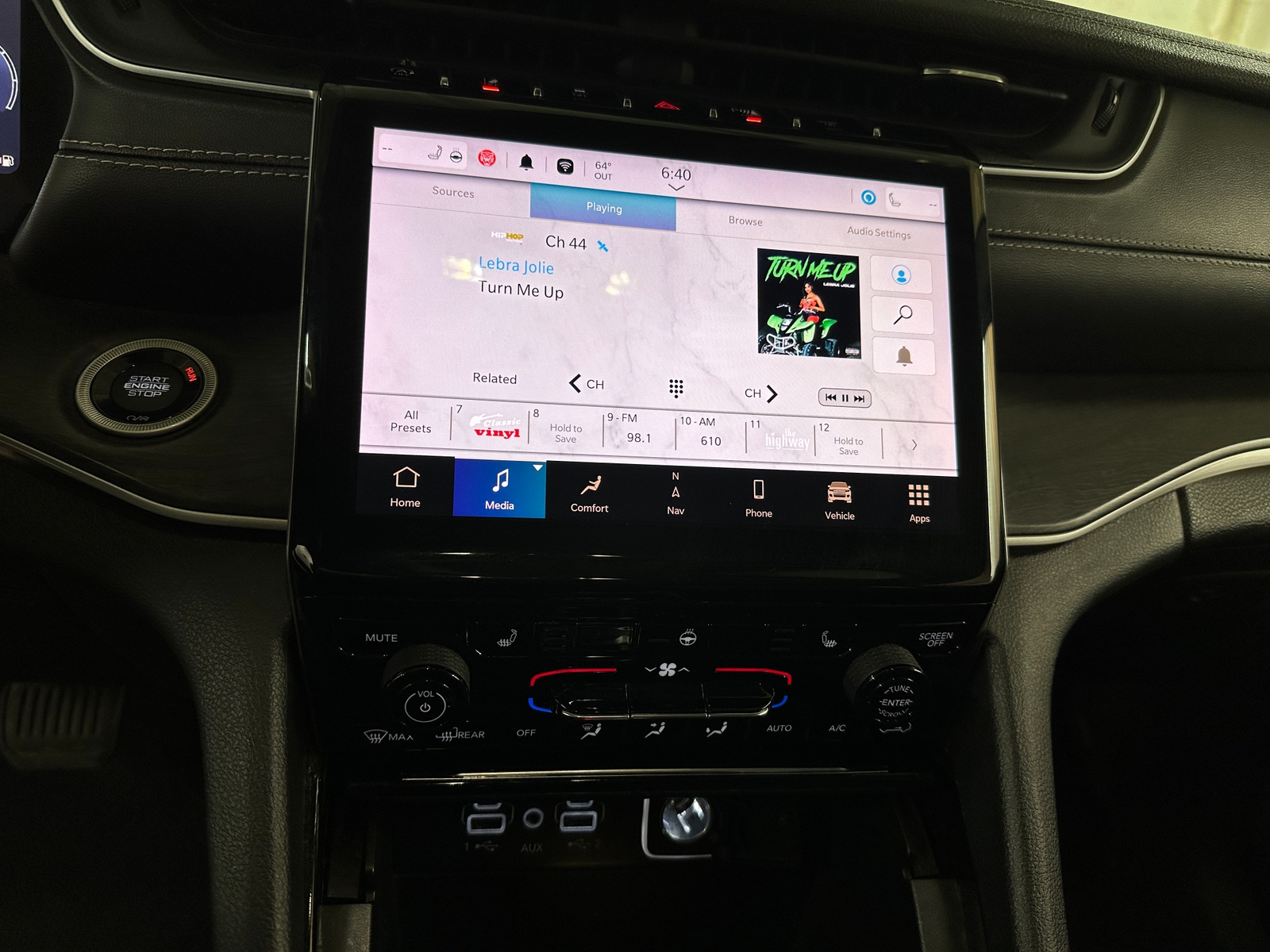 Thumbnail: 2023 Jeep Grand Cherokee - 3