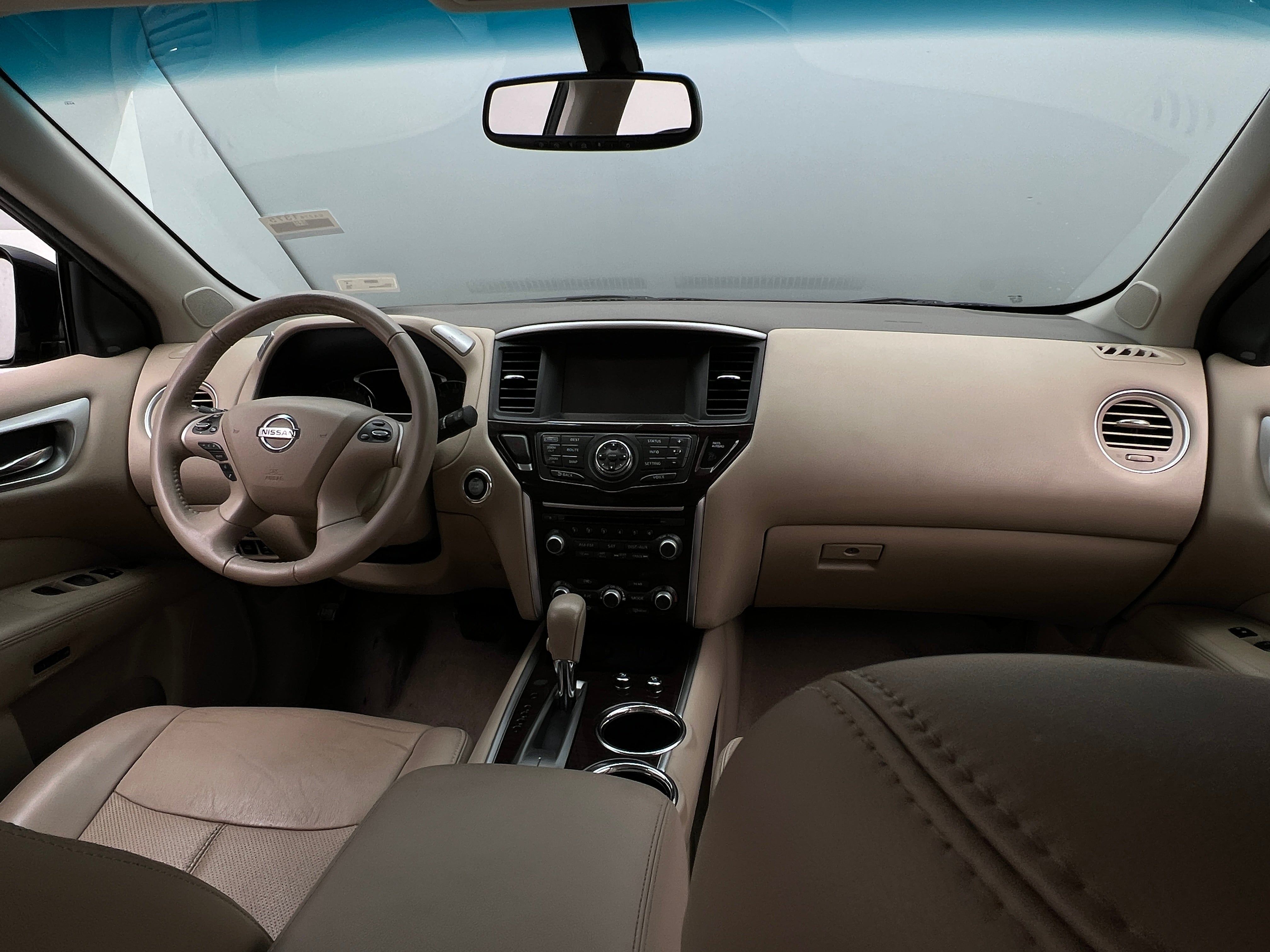 2015 Nissan Pathfinder Platinum 2